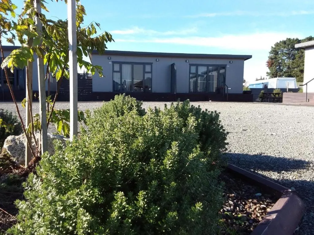 Pineacres Motel and Park