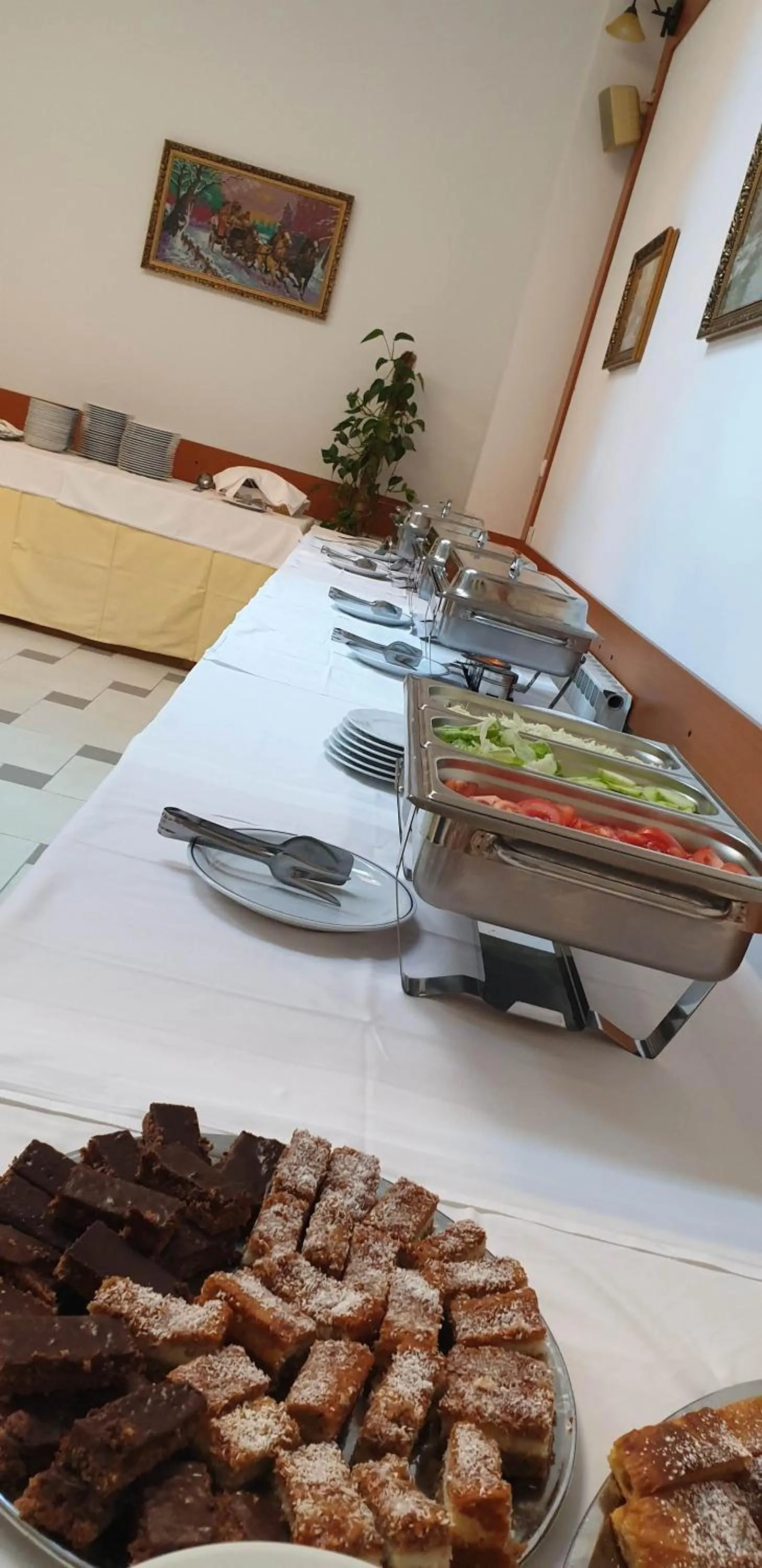 Buffet breakfast in Hotel Mirni Kutak