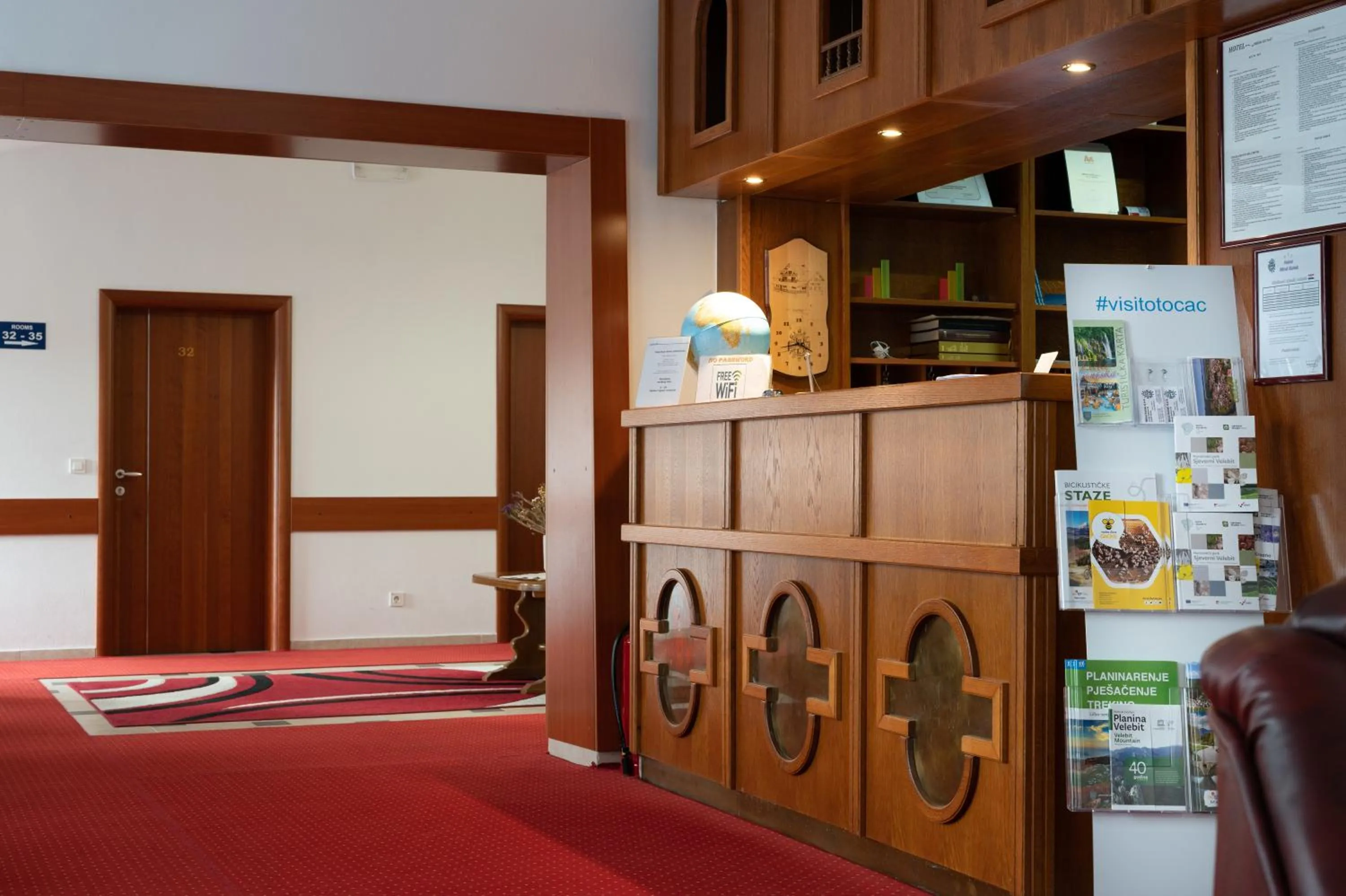 Lobby or reception, Bed in Hotel Mirni Kutak