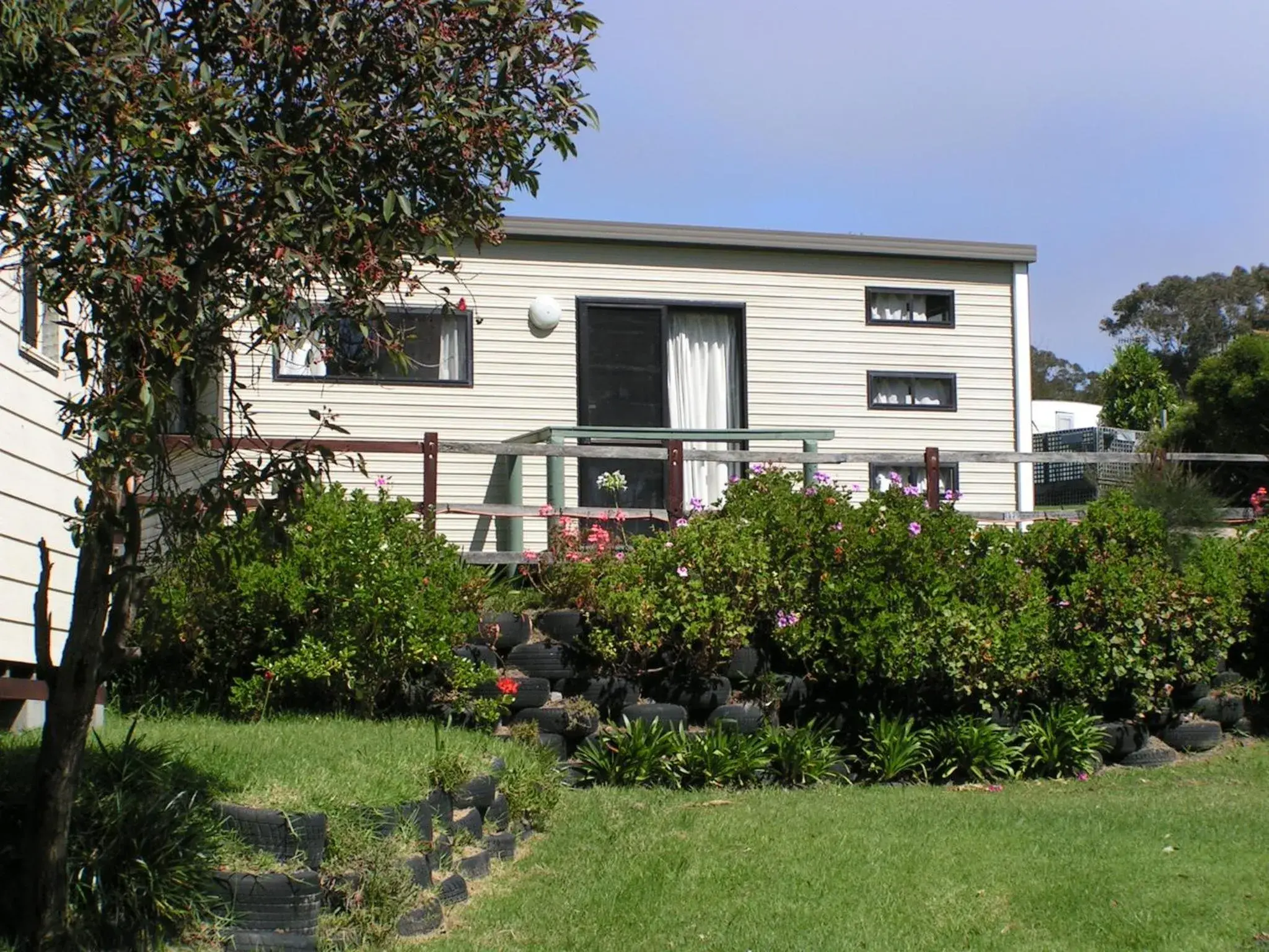 budget cabin family in Scamander Tourist Park budget cabin family in Scamander Tourist Park