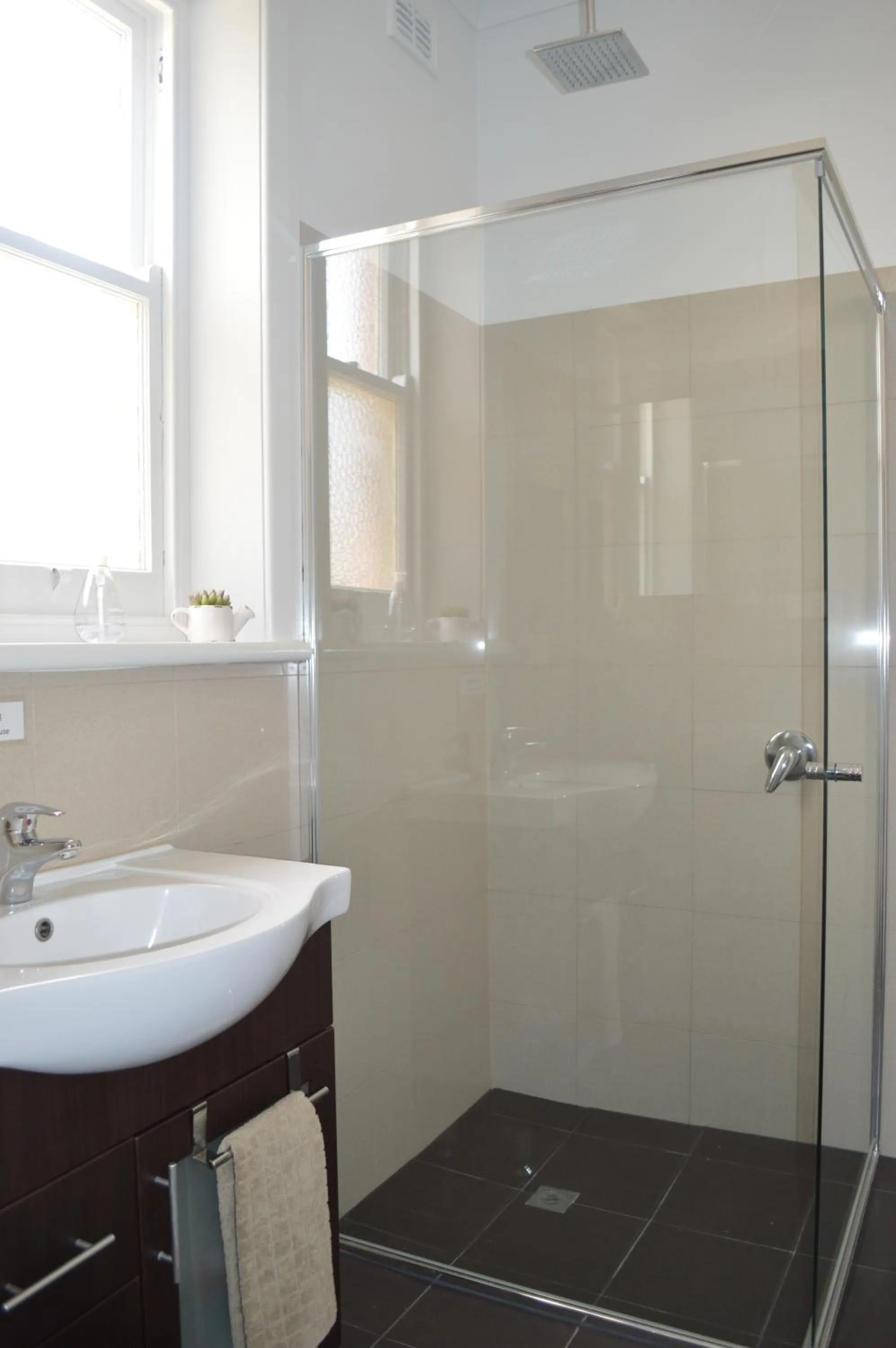 Shower in Two Cow Cottage Bed & Breakfast