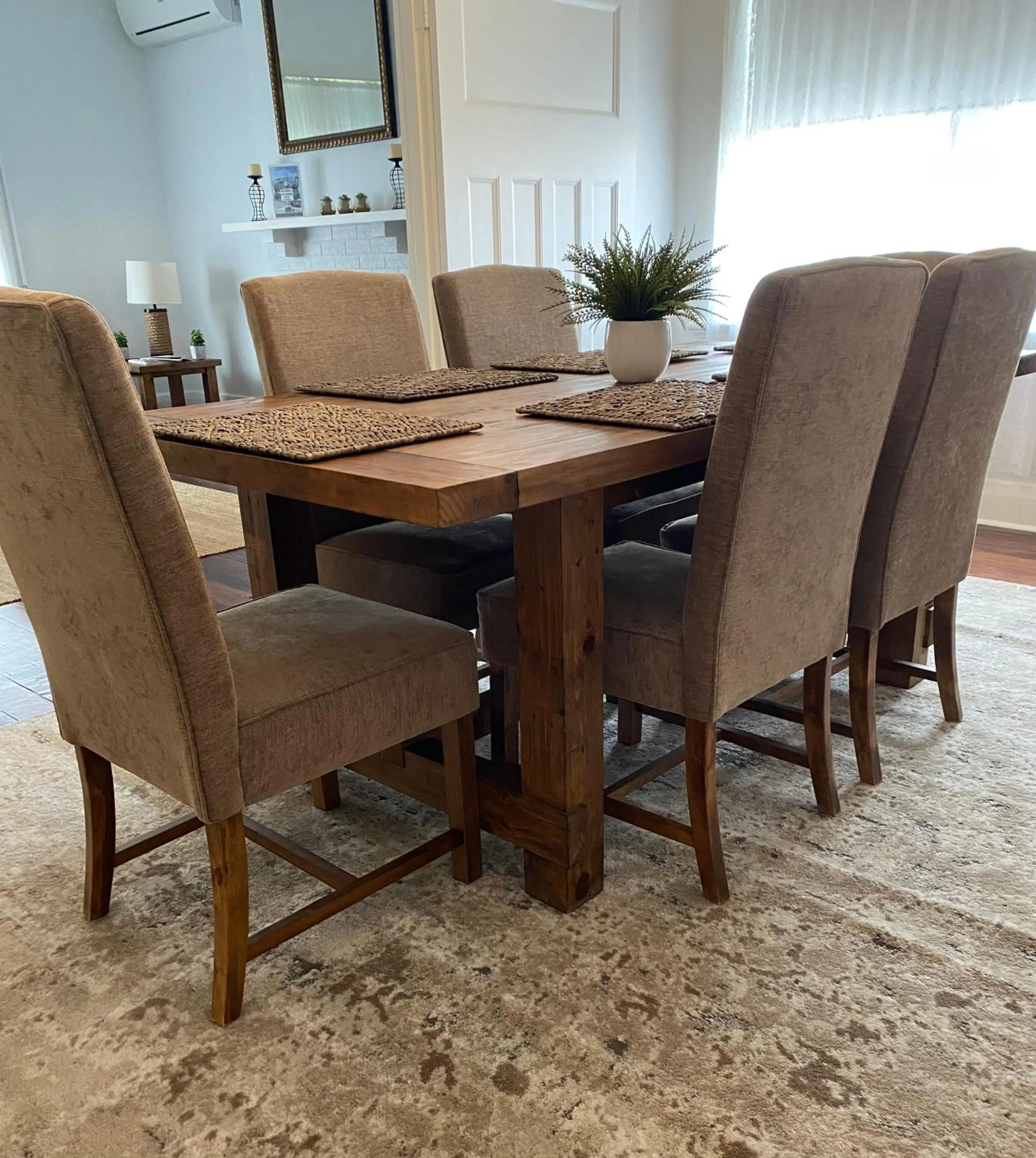 Dining area in Two Cow Cottage Bed & Breakfast