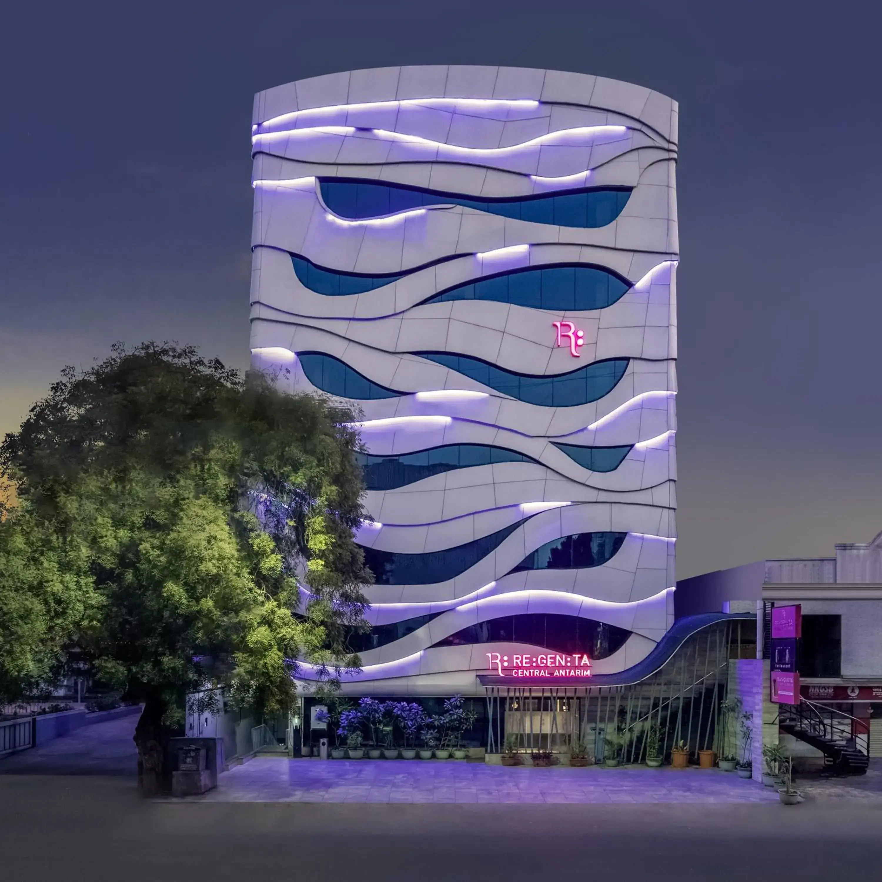 Property building in Regenta Central Antarim Ahmedabad Property building in Regenta Central Antarim Ahmedabad