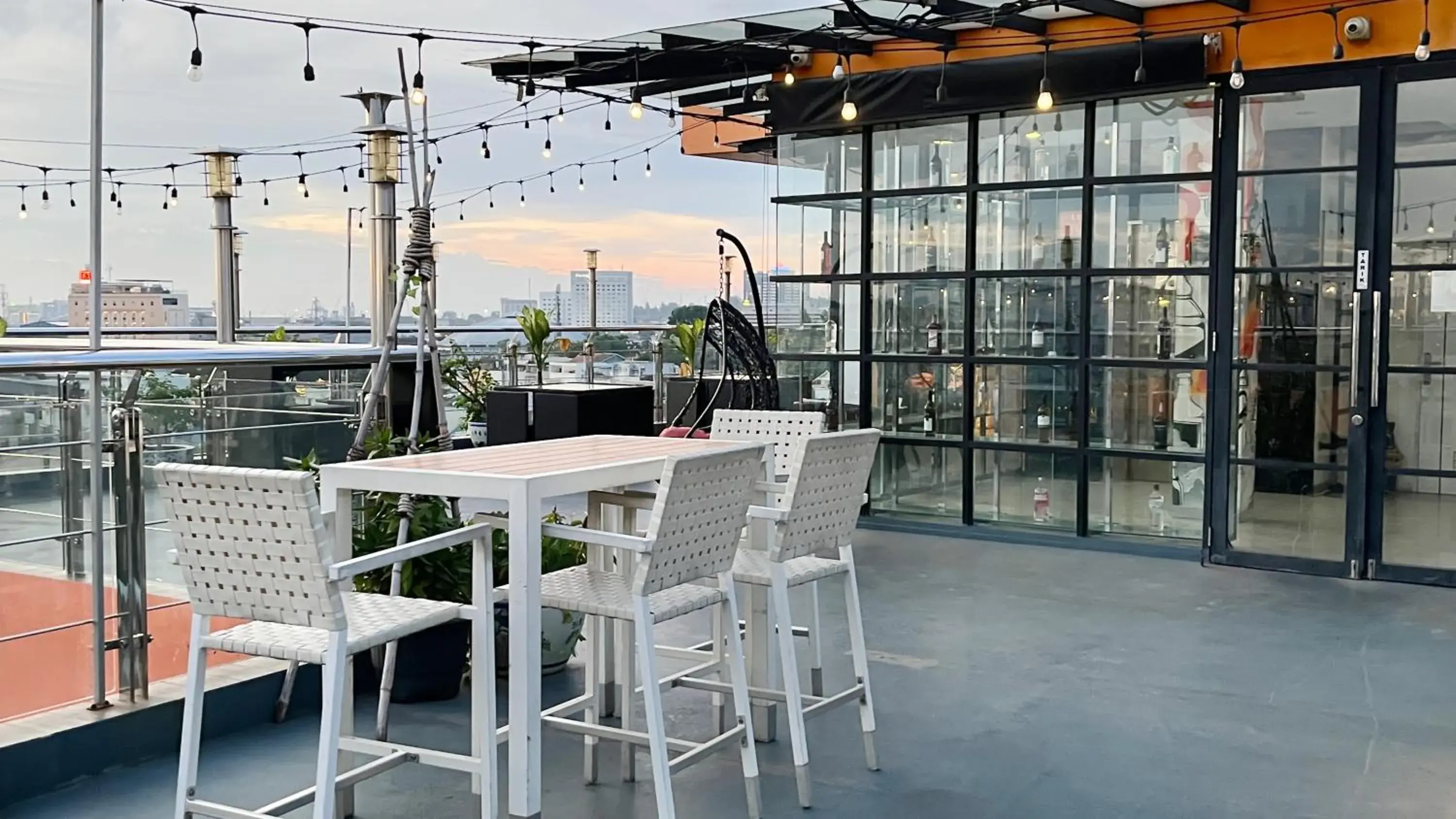 Restaurant/places to eat in Sahid Vanilla Nagoya Batam Restaurant/places to eat in Sahid Vanilla Nagoya Batam