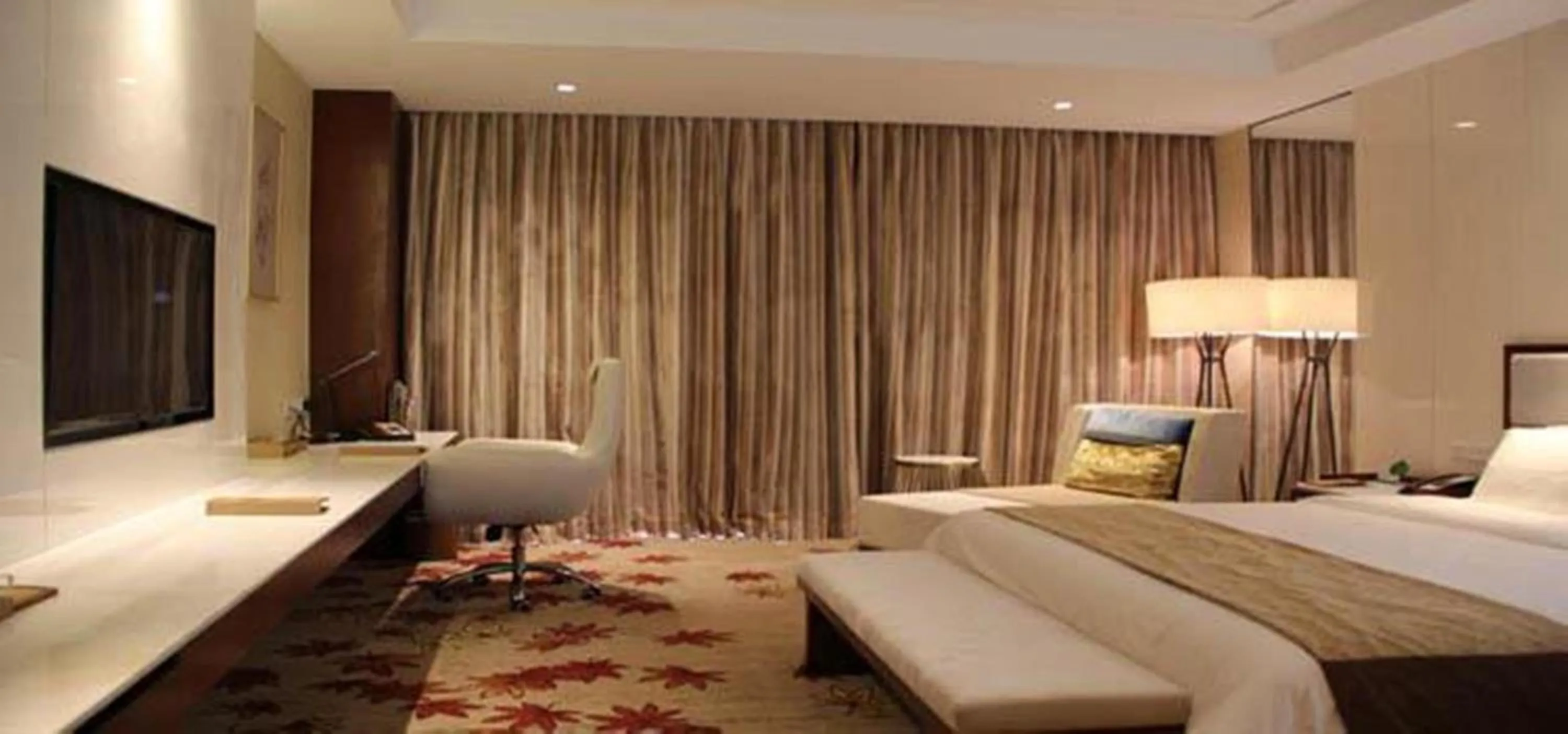 Bedroom, Bed in Jiangsu Haizhou Bayview Conference Center