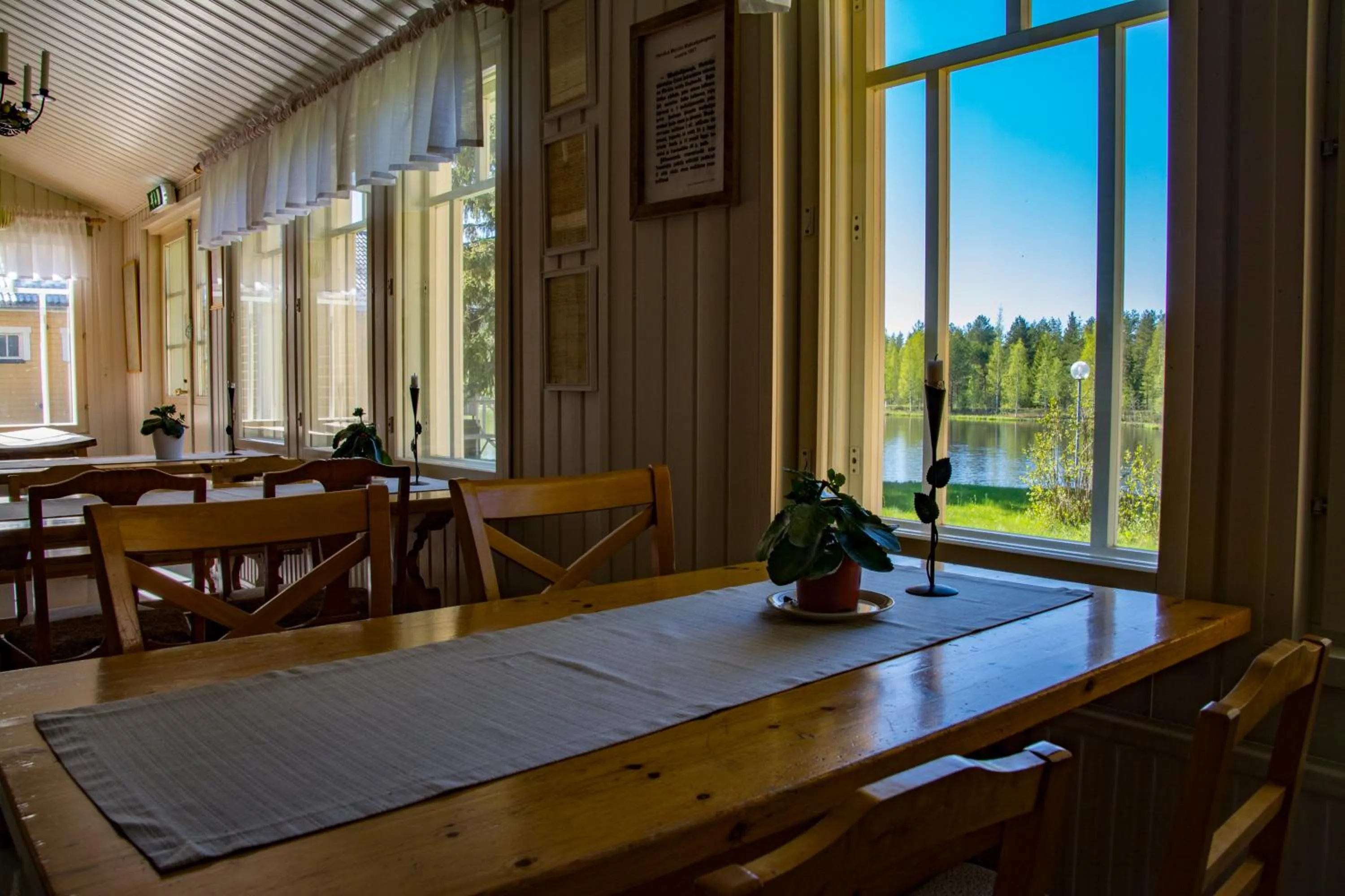 Restaurant/places to eat in Merilän Kartano