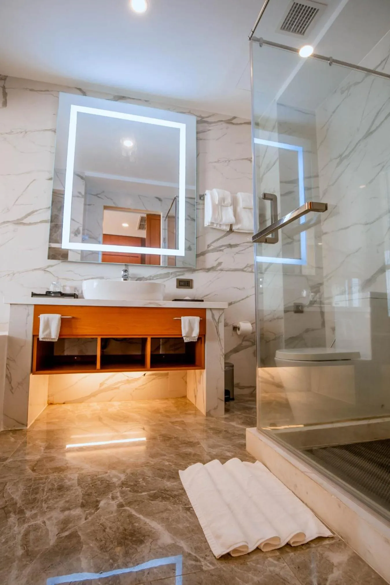 Shower in Bella Vita Hotel