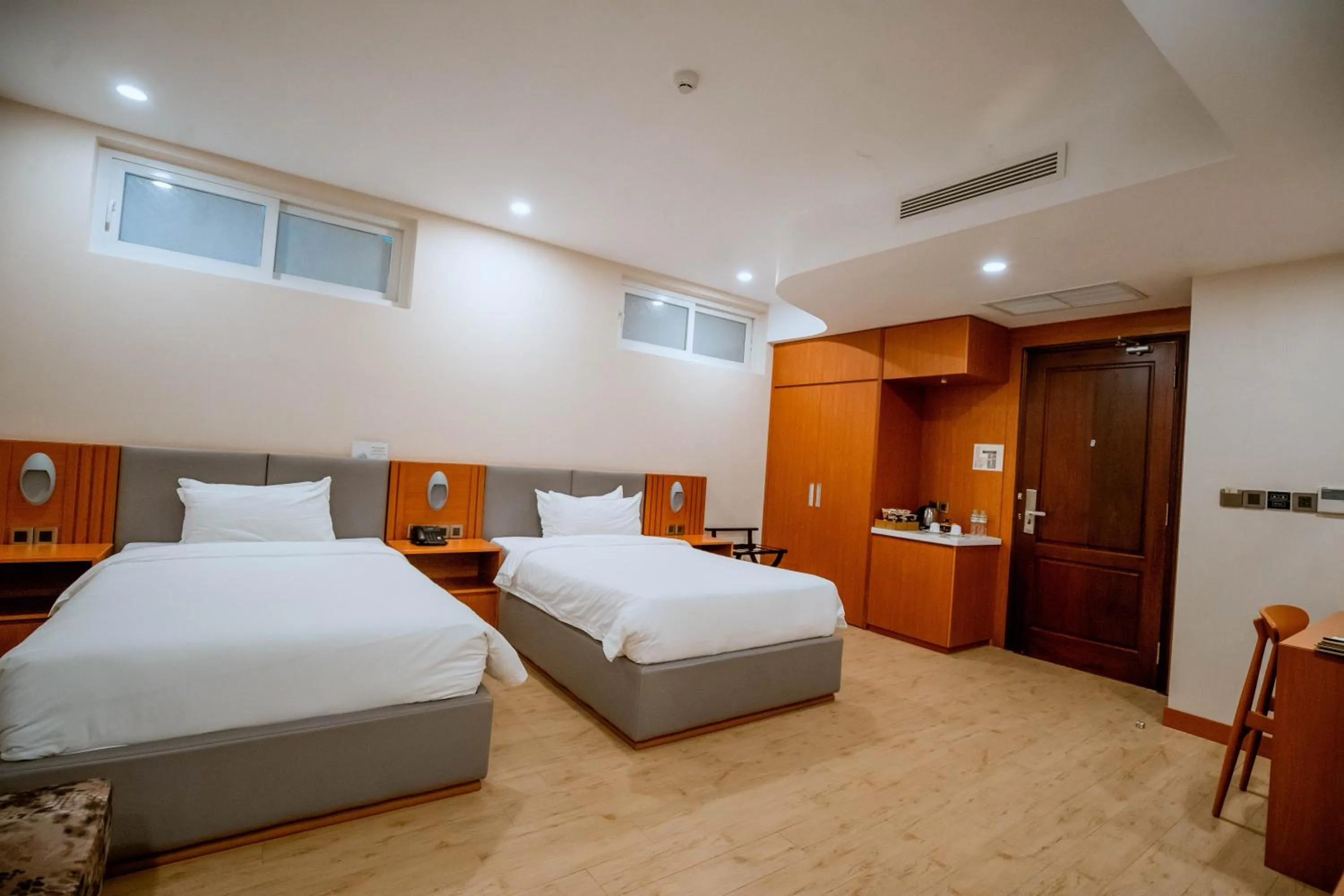 bunk bed, Bed in Bella Vita Hotel