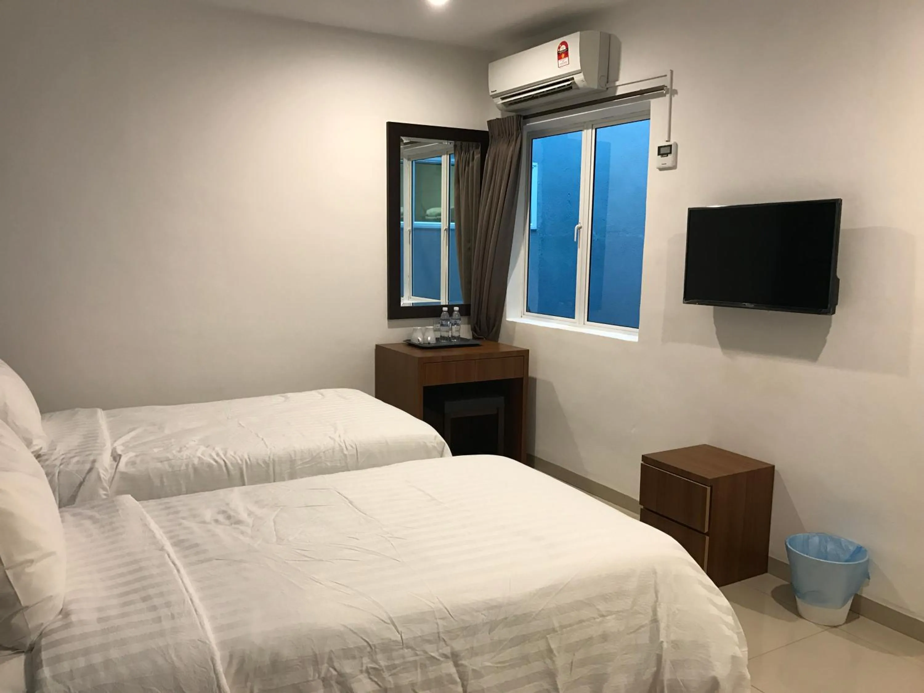 Bedroom, Bed in Brezza Hotel Sitiawan