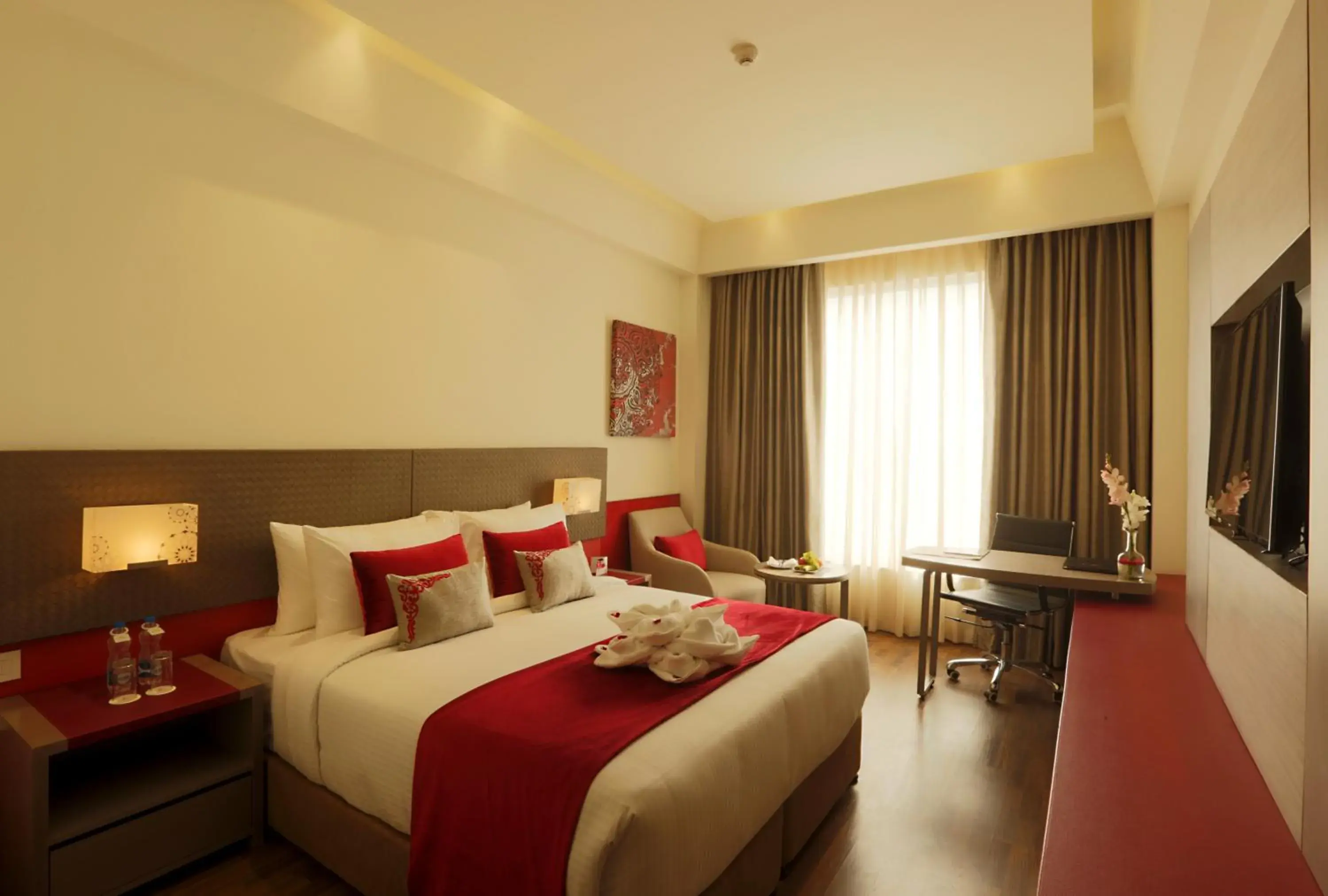 Photo of the whole room, Bed in Ramada by Wyndham Lucknow Hotel and Convention Center Photo of the whole room, Bed in Ramada by Wyndham Lucknow Hotel and Convention Center