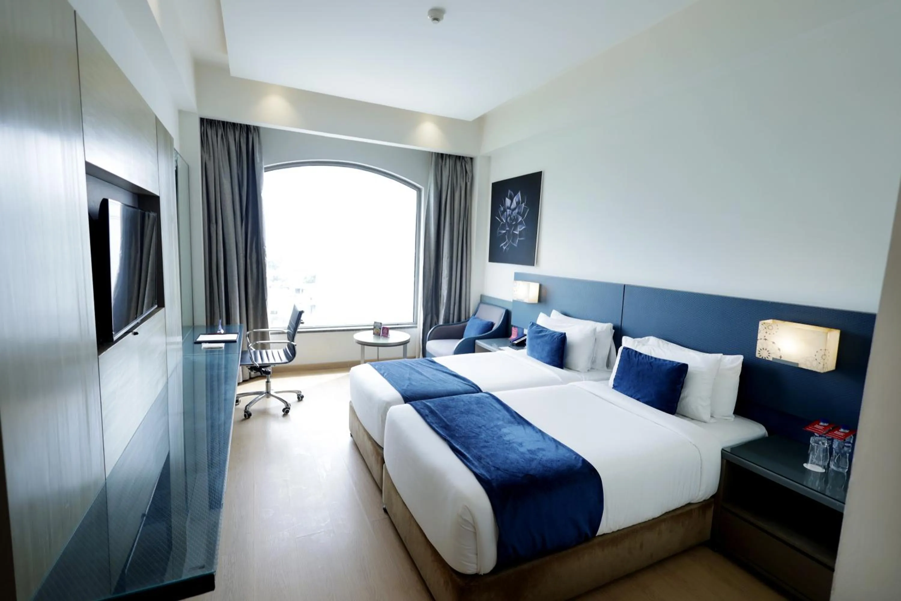 Bedroom, Bed in Ramada by Wyndham Lucknow Hotel and Convention Center