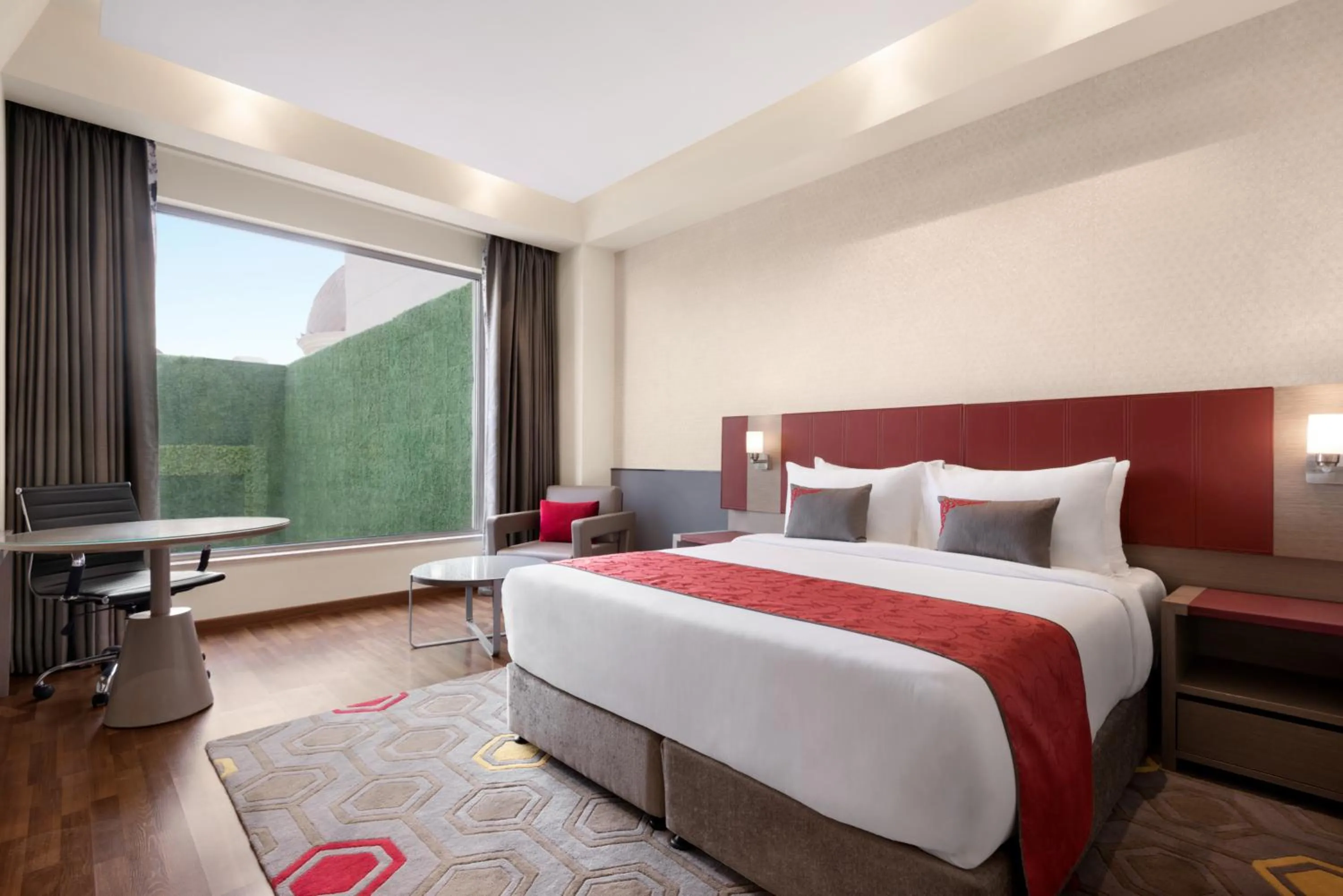 Bedroom, Bed in Ramada by Wyndham Lucknow Hotel and Convention Center