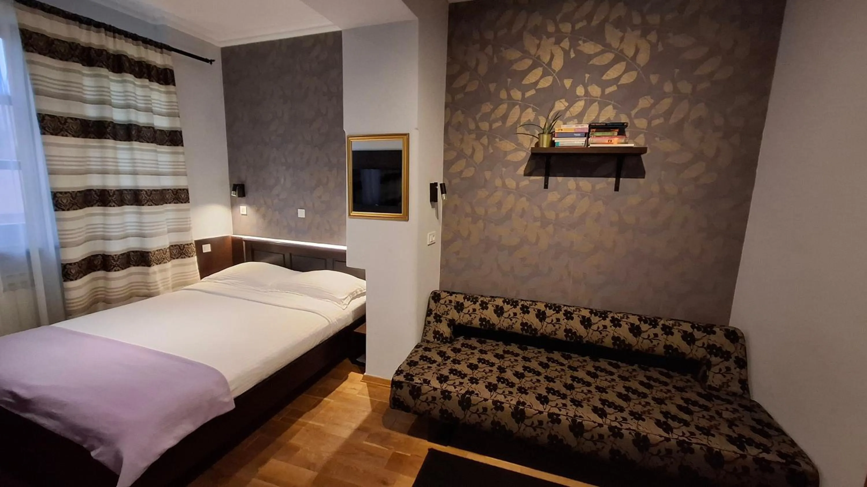 Bedroom, Bed in Maksimilian Osijek