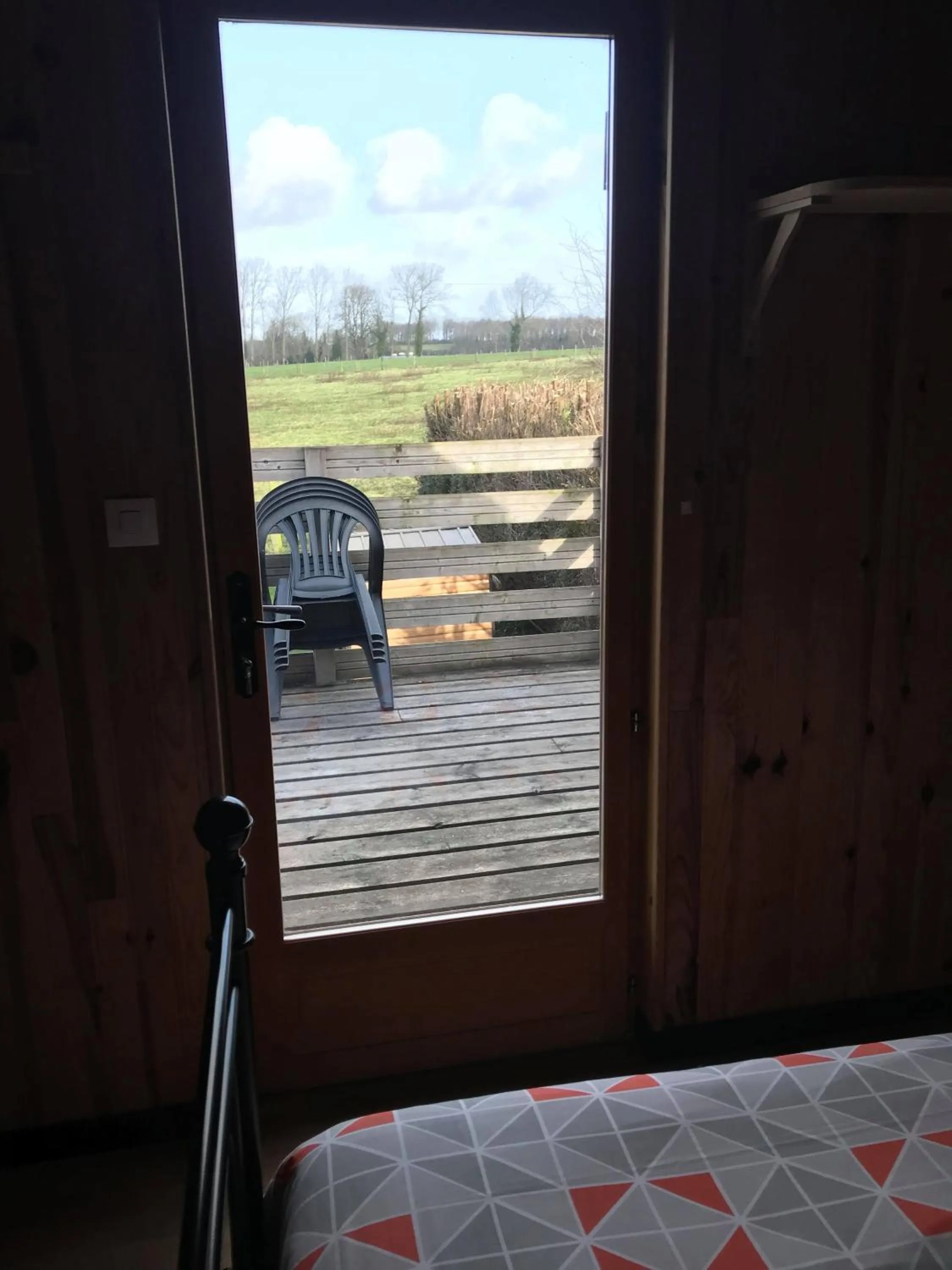 Bed in Le chant des oiseaux