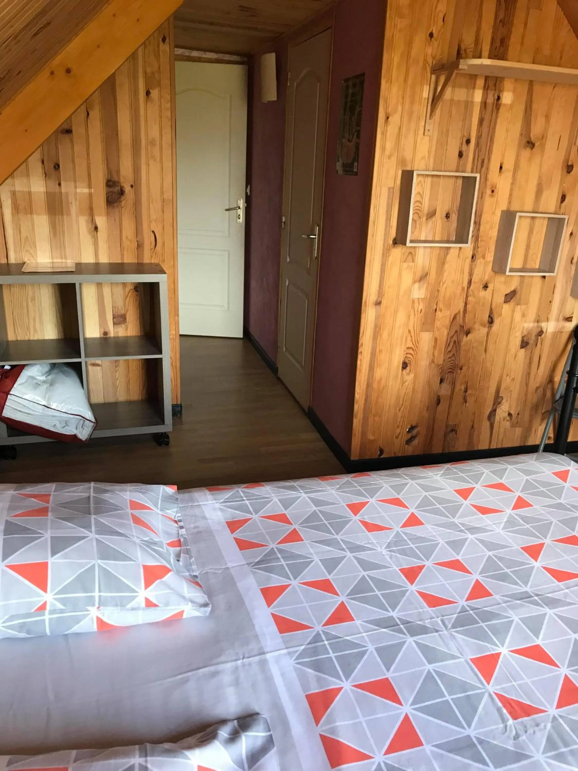 Bed in Le chant des oiseaux