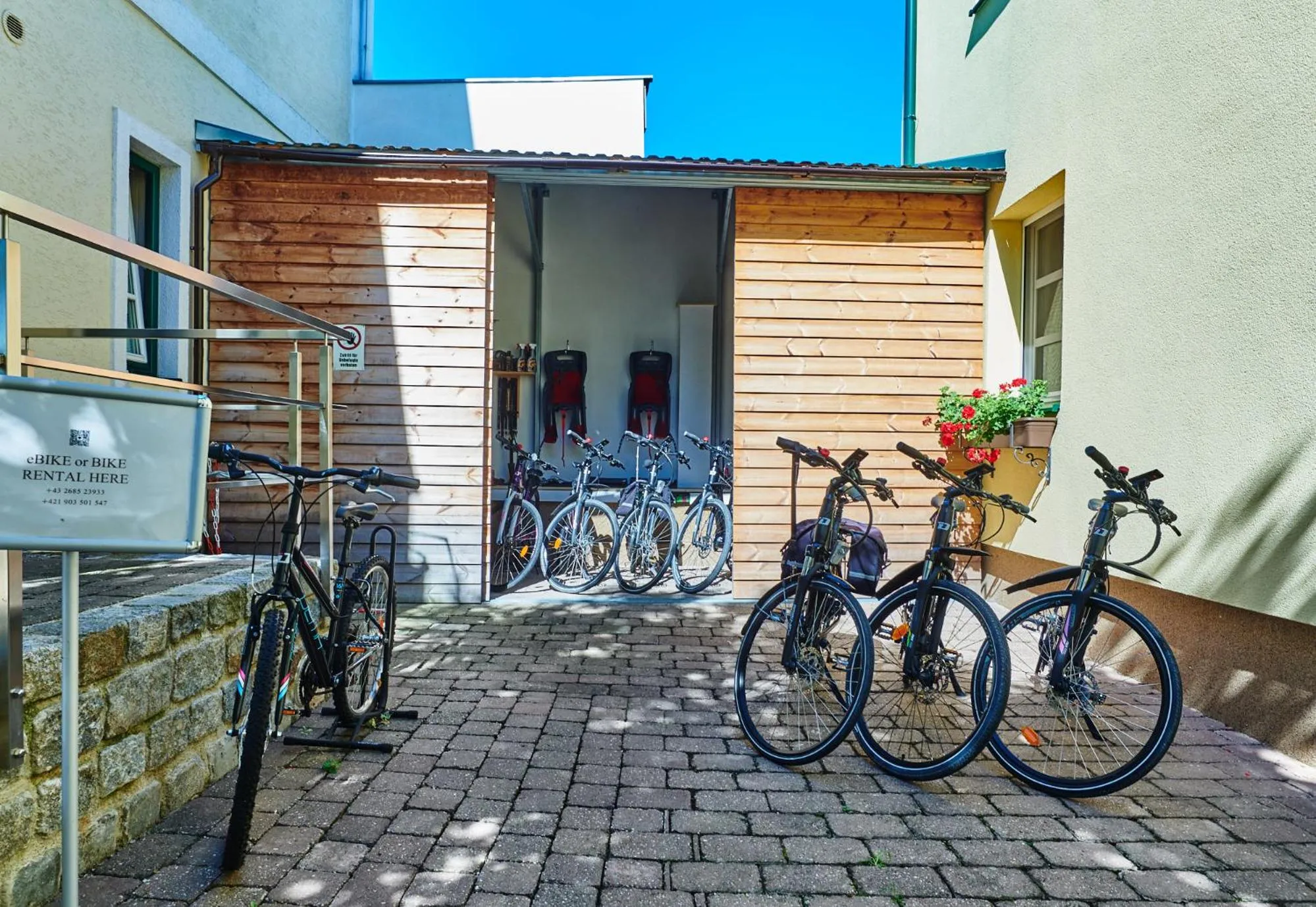 Cycling in Pension Kral