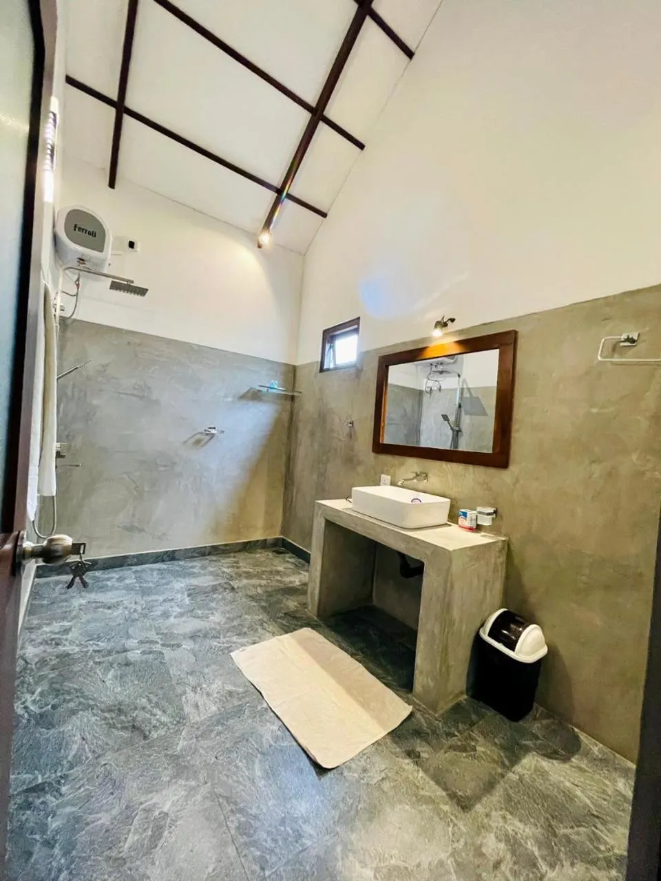 Bathroom in The Countryside Udawalawe