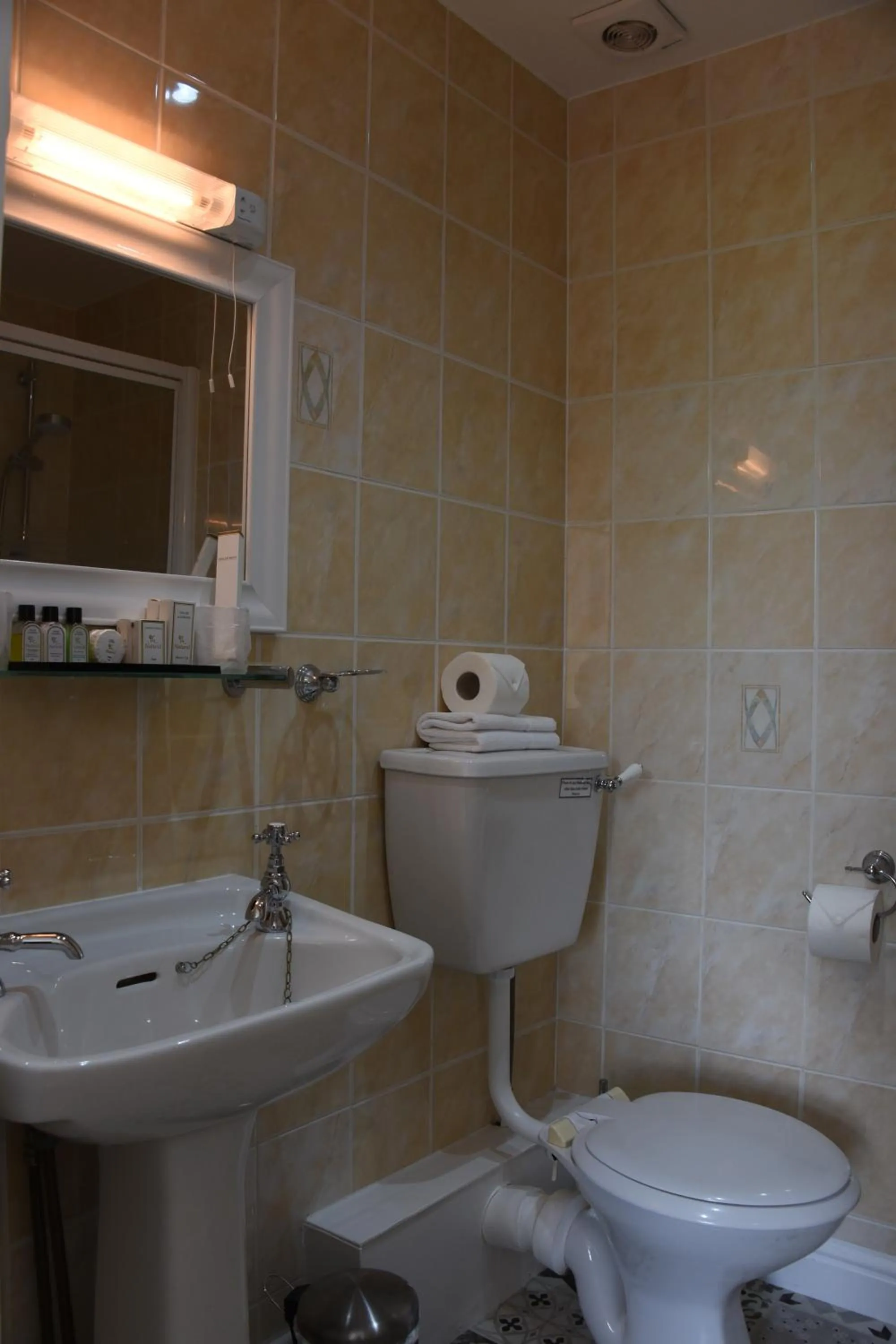 The Llanelwedd Arms Hotel