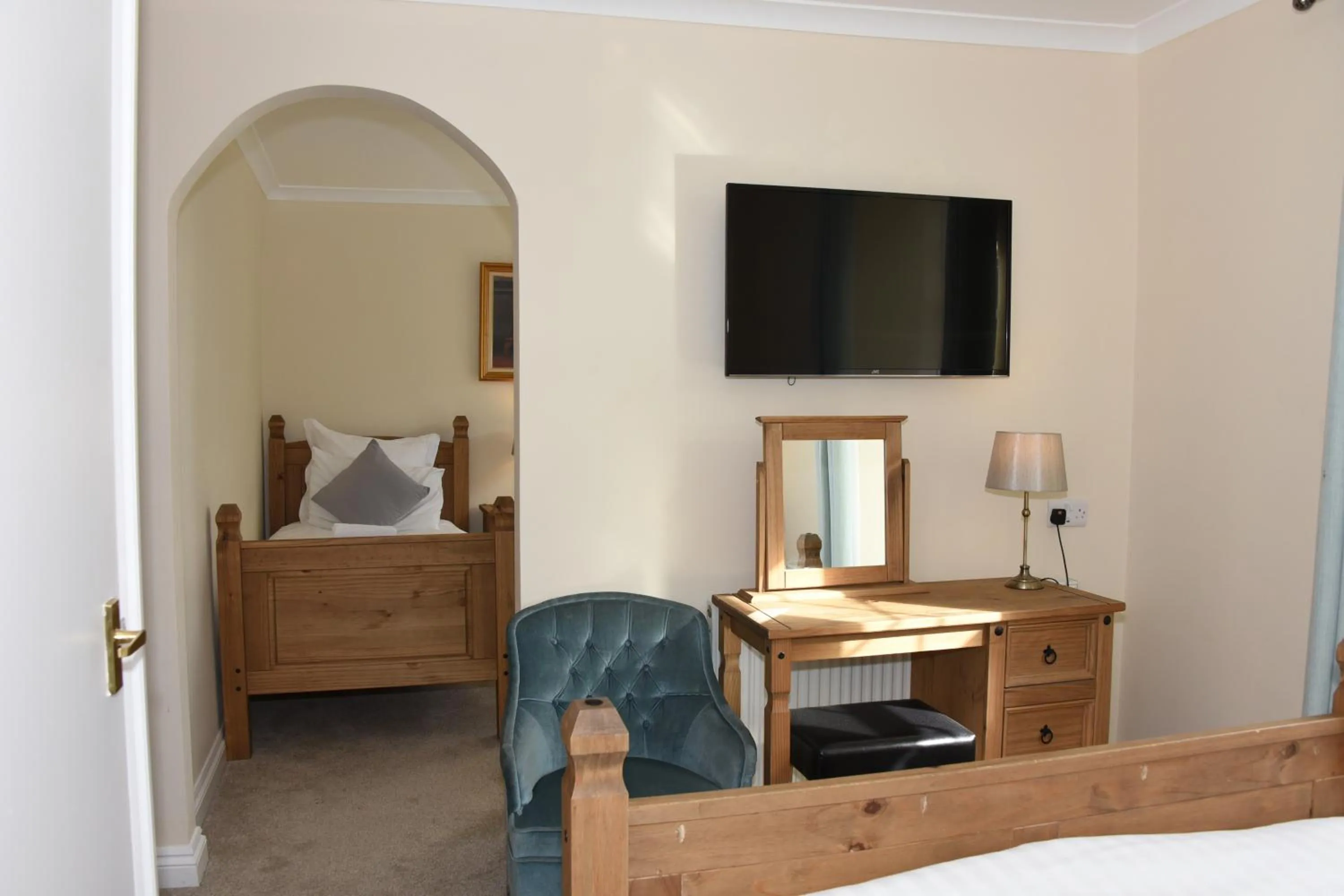 Bed in The Llanelwedd Arms Hotel