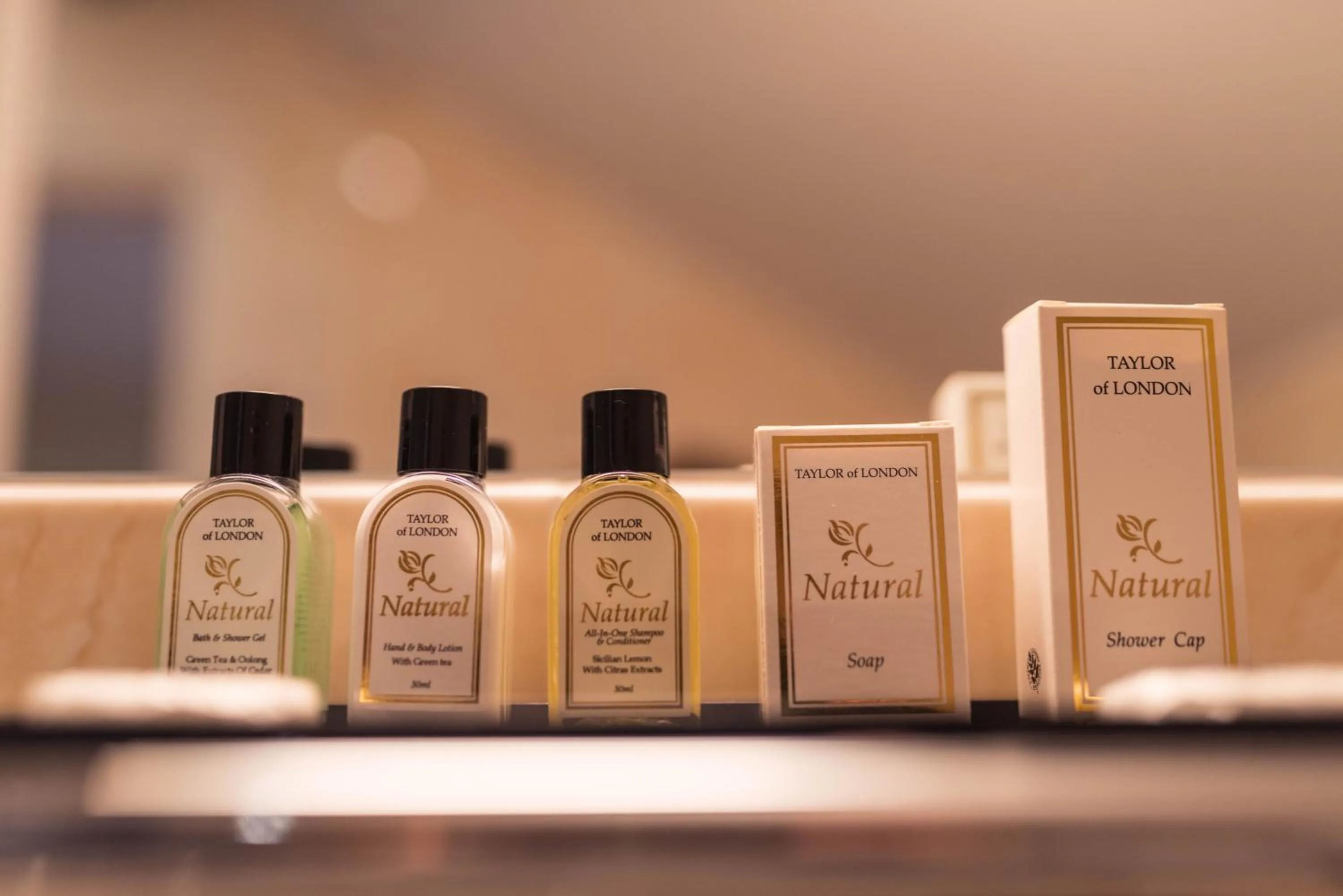 Bed in The Llanelwedd Arms Hotel