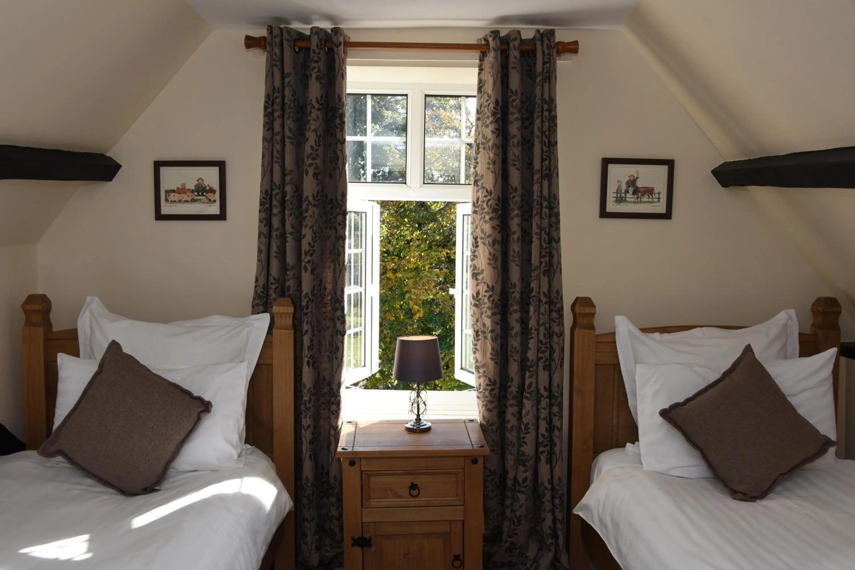 Bed in The Llanelwedd Arms Hotel