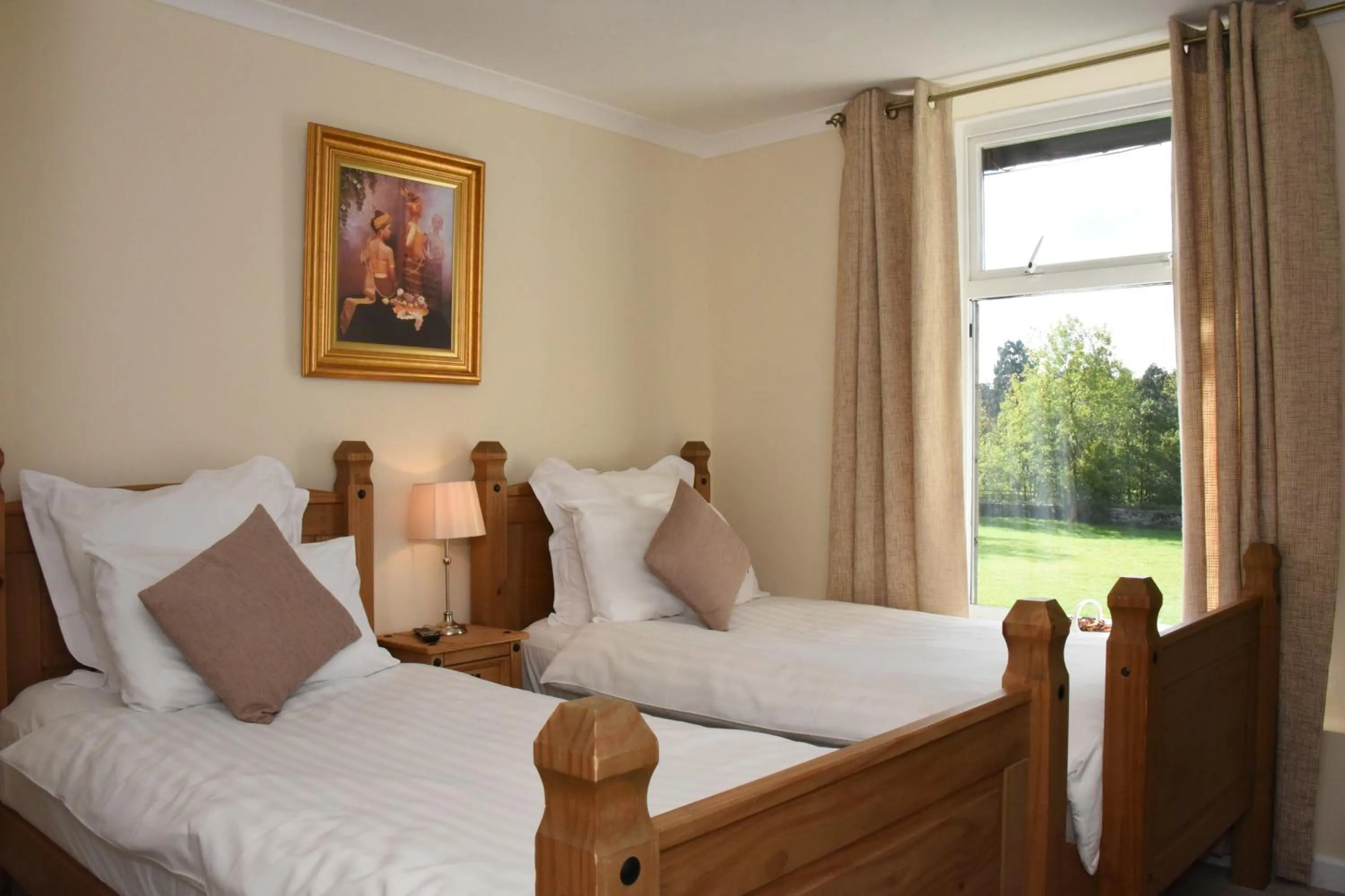 Bed in The Llanelwedd Arms Hotel