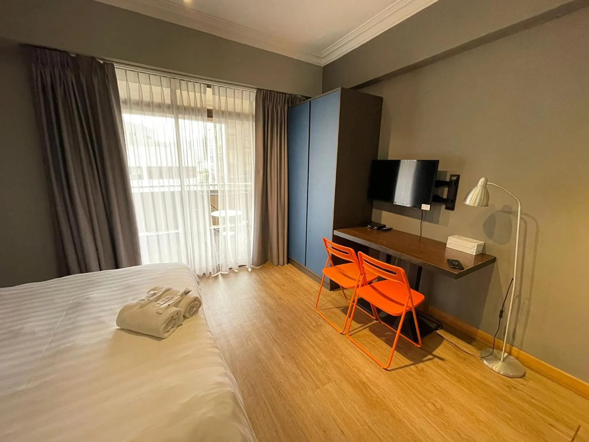 TV and multimedia, Bed in Greatwood Residence at Devonshire