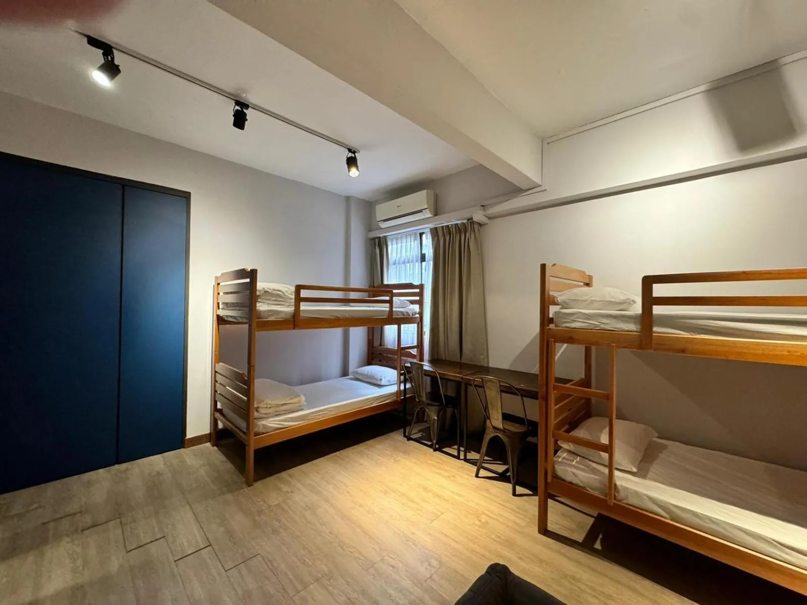 Bedroom, Bed in Greatwood Residence at Devonshire