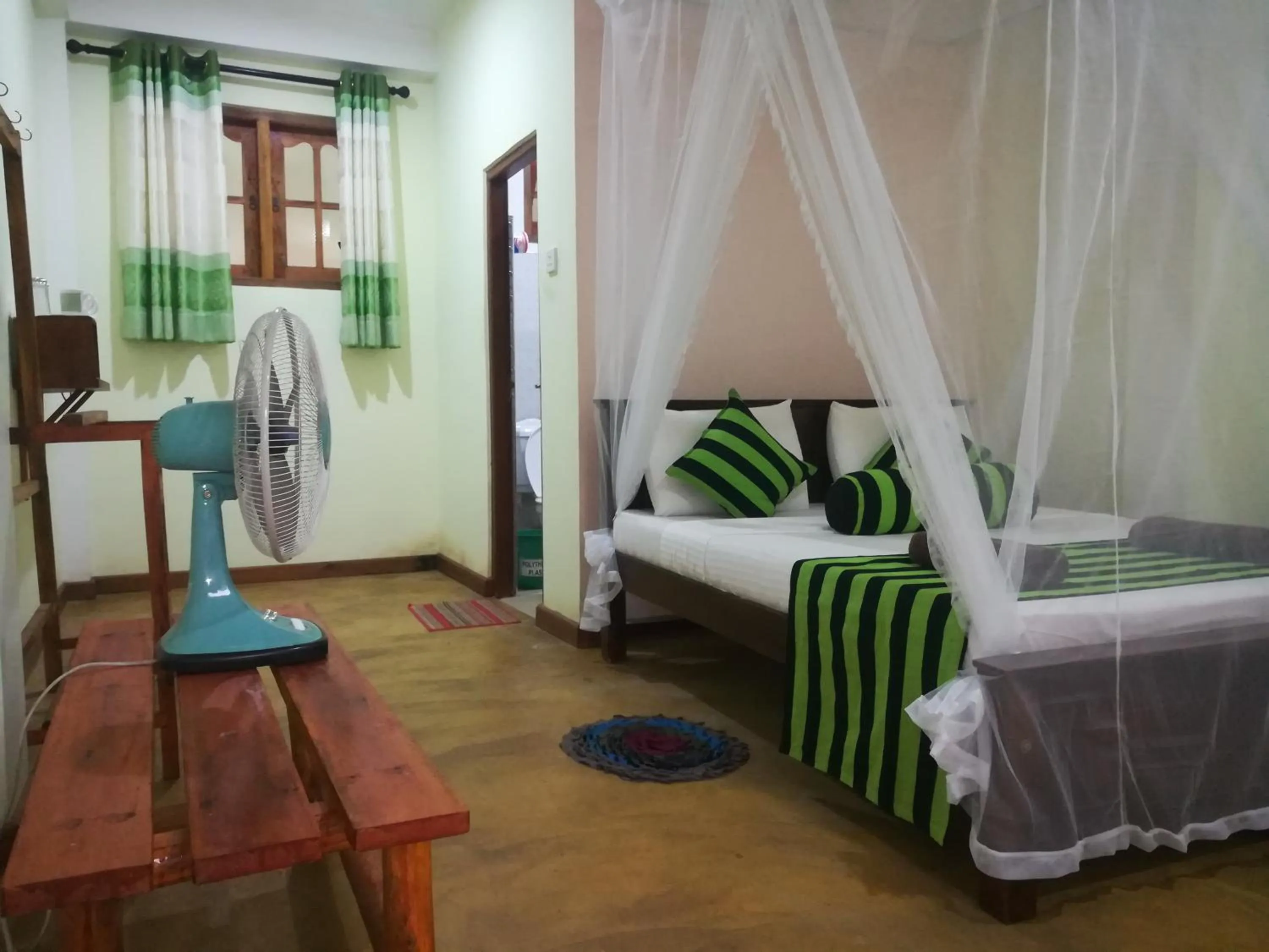 bunk bed, Bed in Dinaro Guest