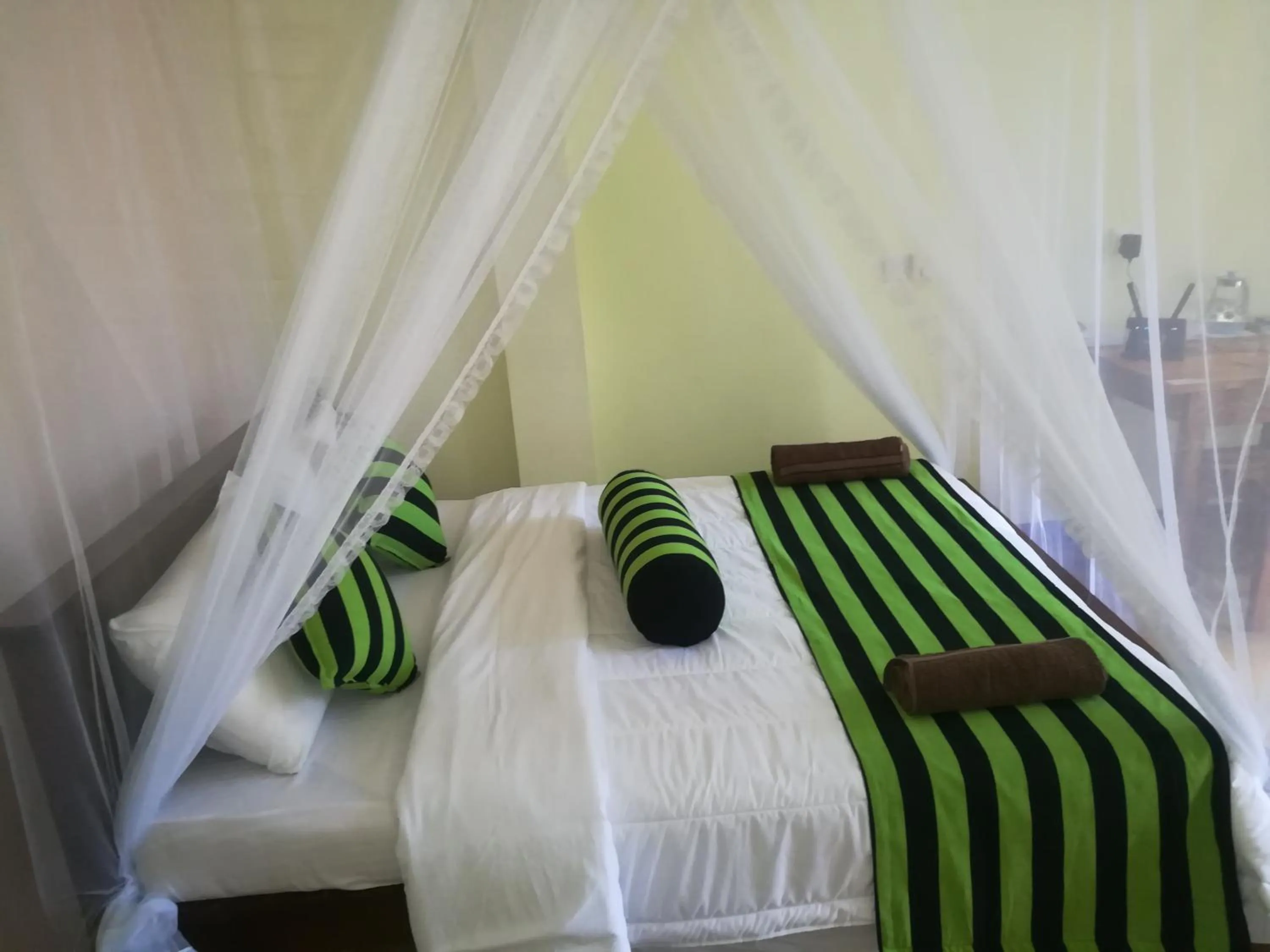 bunk bed, Bed in Dinaro Guest