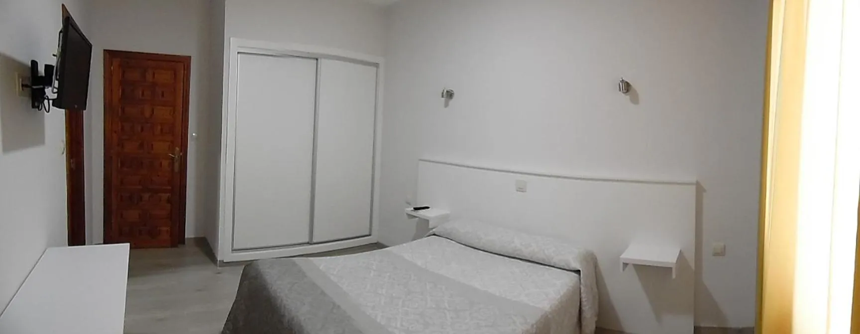 Decorative detail, Bed in Hostal Arias