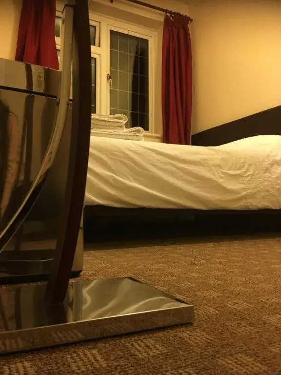 Bed in Bianca's House Hotel Heathrow Airport Bed in Bianca's House Hotel Heathrow Airport