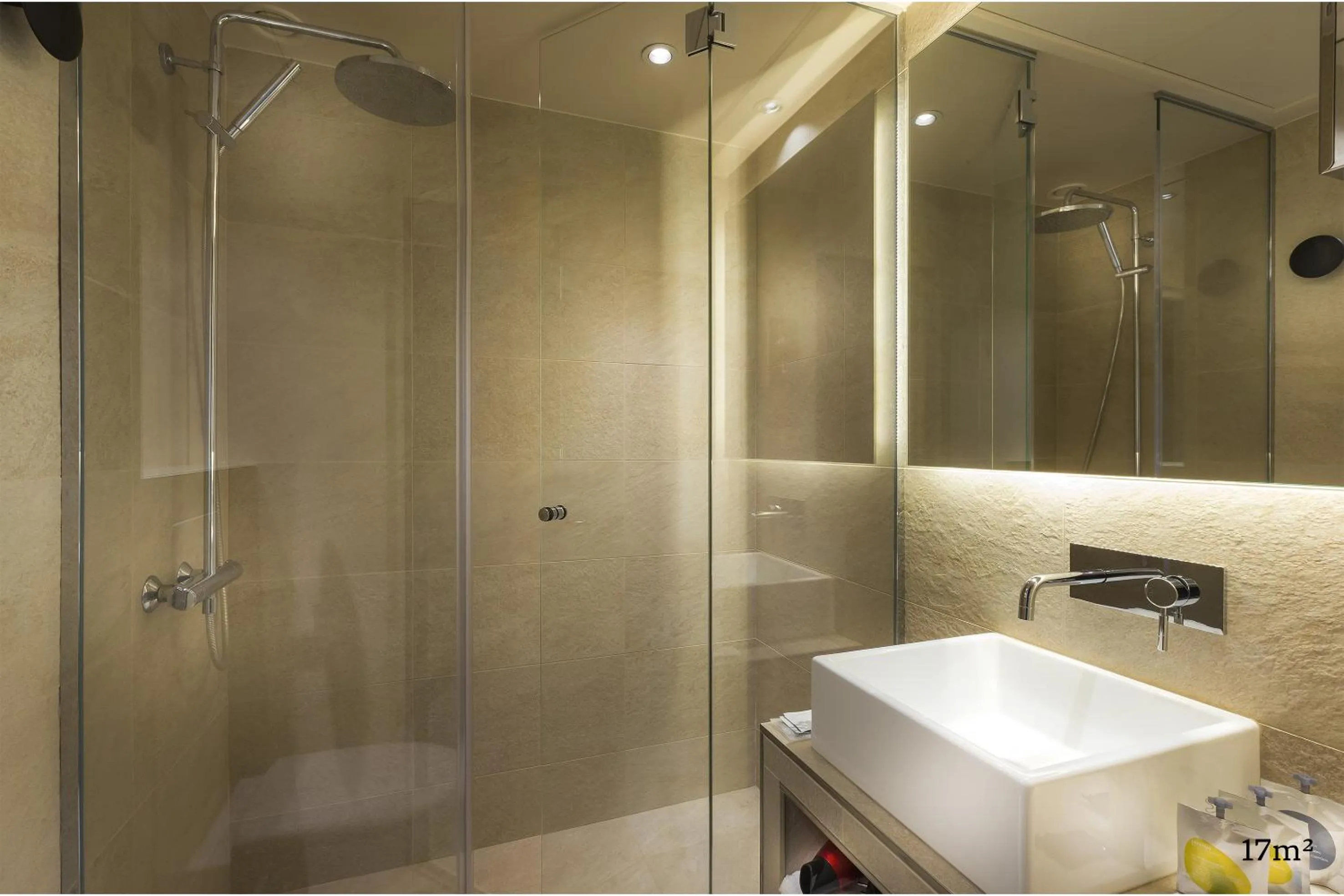 Bathroom in Hotel Andréa