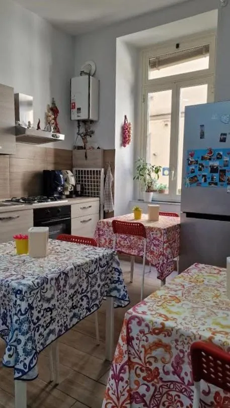 Kitchen or kitchenette in Napoli Station B&B