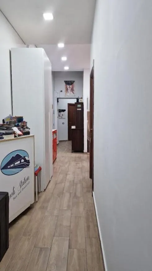 Seating area in Napoli Station B&B