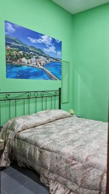Bed in Napoli Station B&B