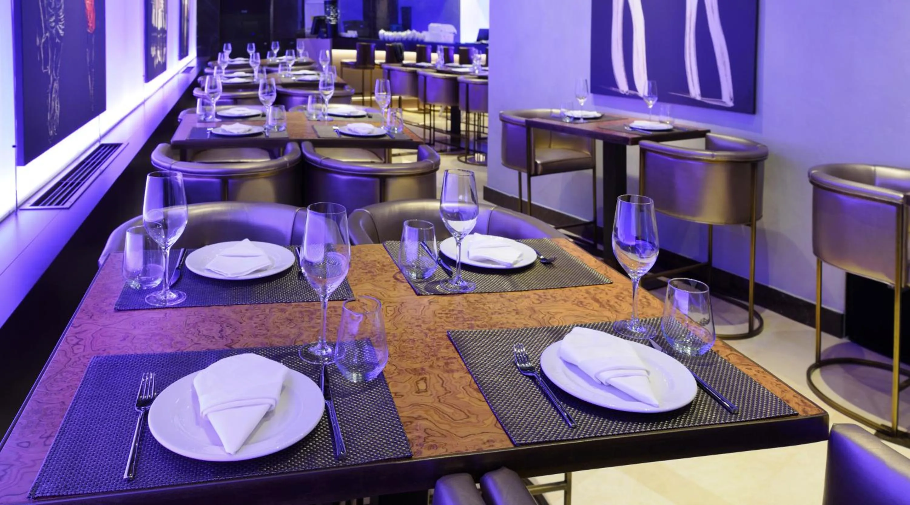 Restaurant/places to eat in SAZ City Life Boutique Hotel