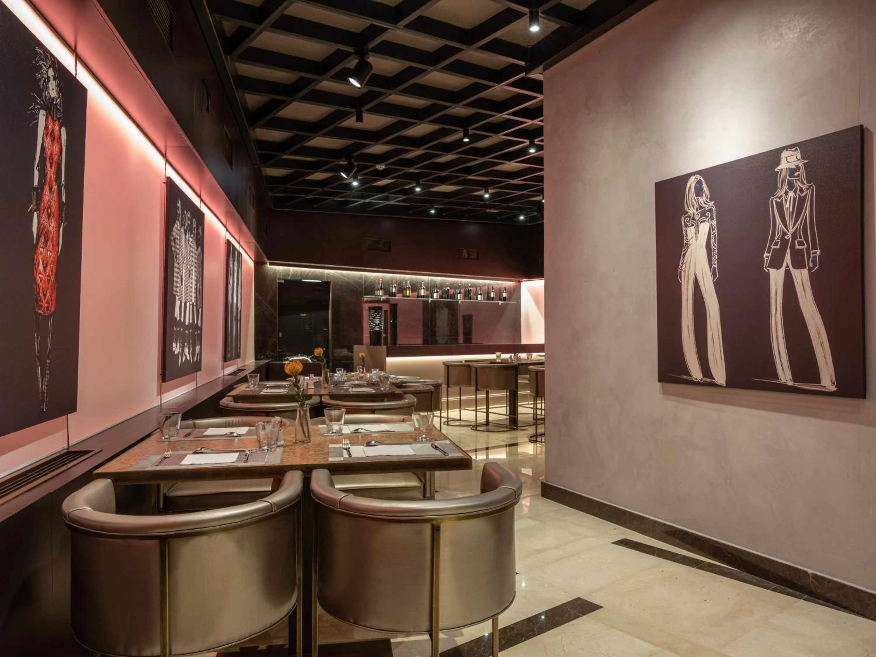 Restaurant/places to eat in SAZ City Life Boutique Hotel