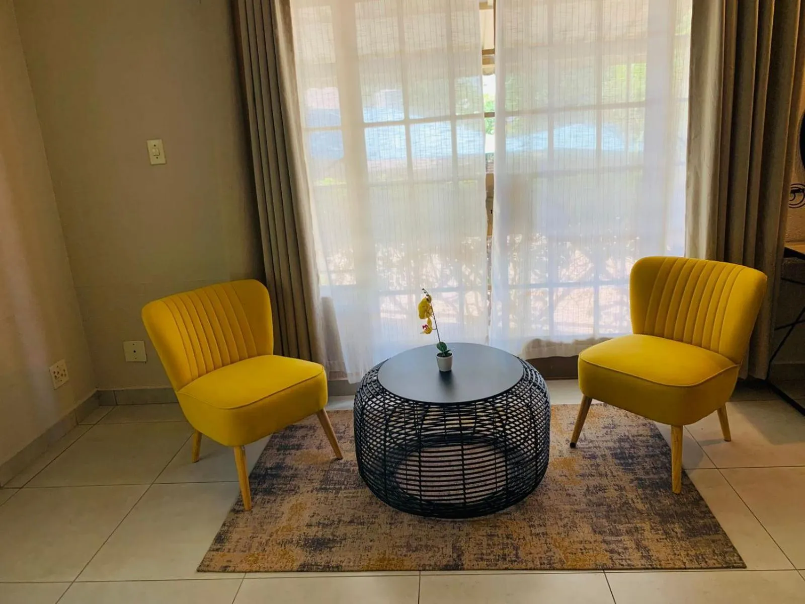 Seating area in Shingalana Guest Lodge