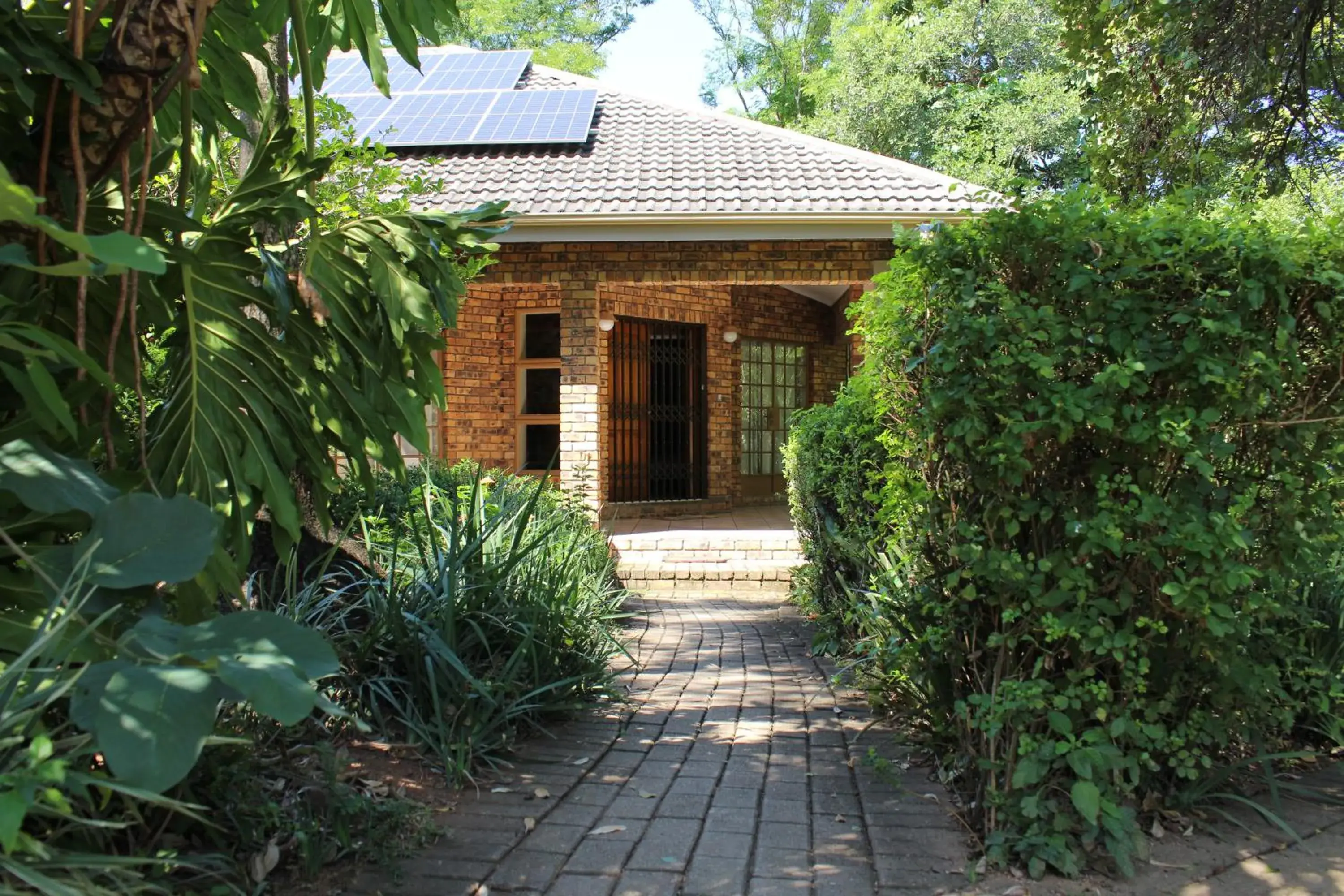 Facade/entrance in Shingalana Guest Lodge Facade/entrance in Shingalana Guest Lodge