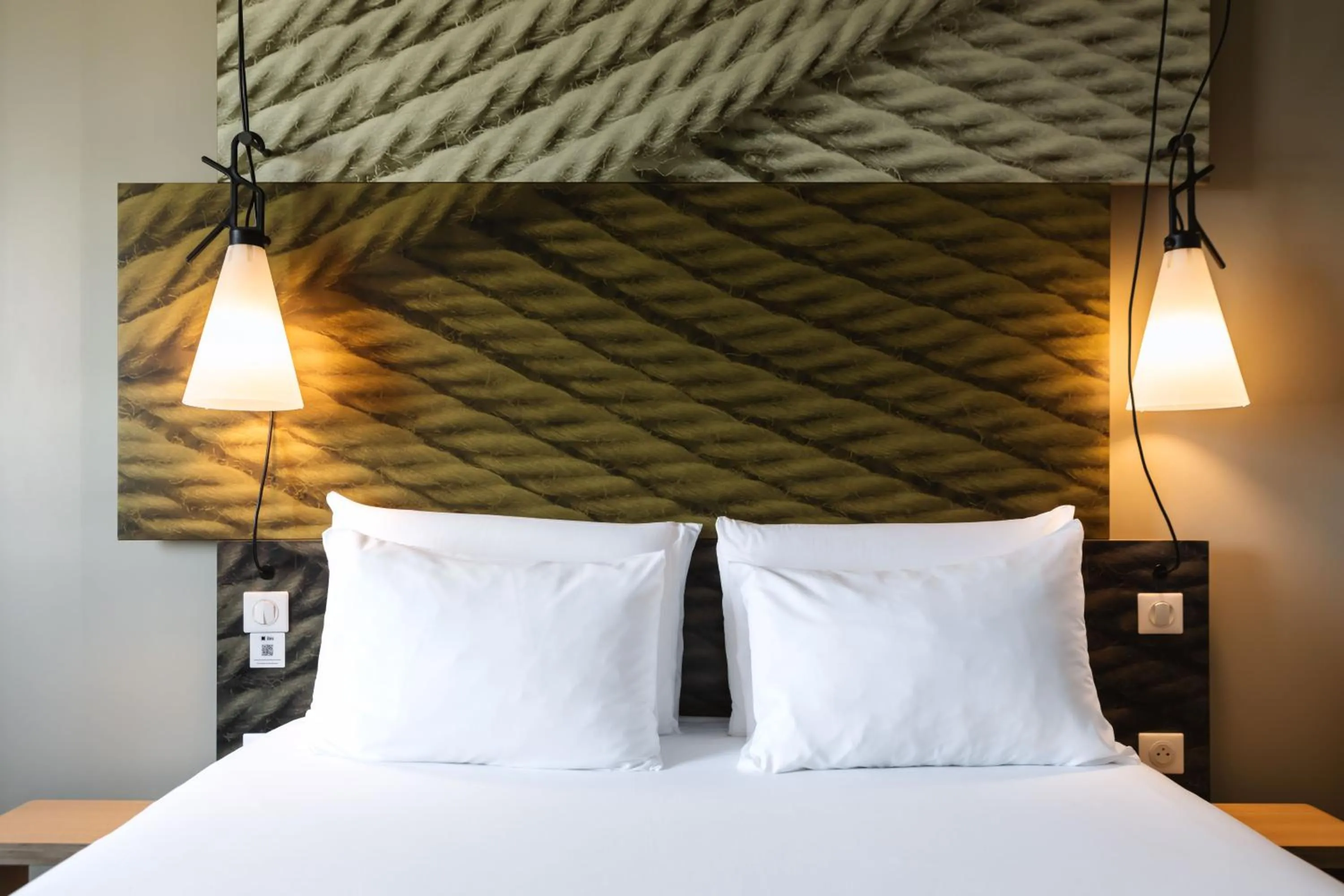 Bed in ibis Geneve Centre Lac