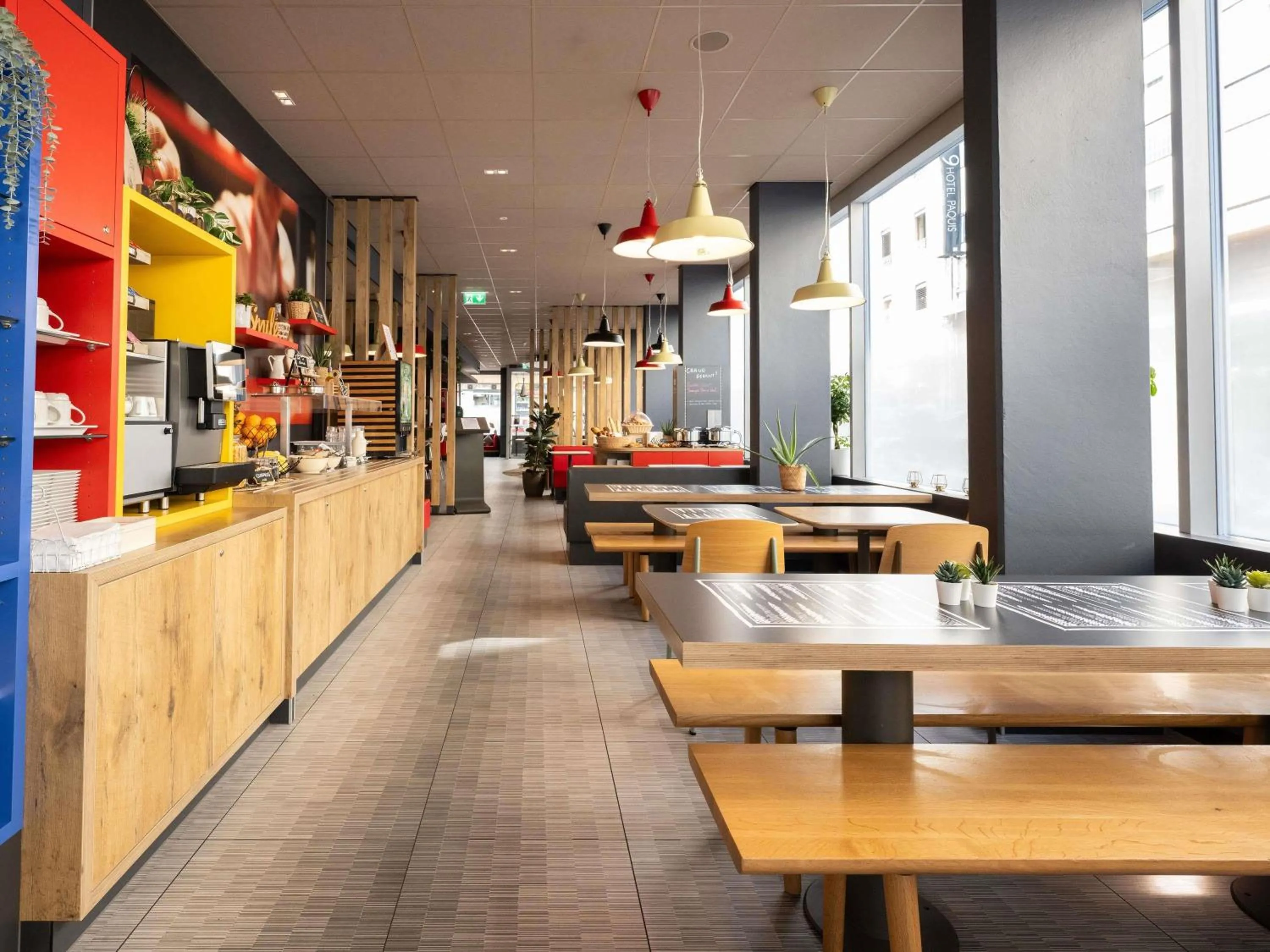 Breakfast in ibis Geneve Centre Lac