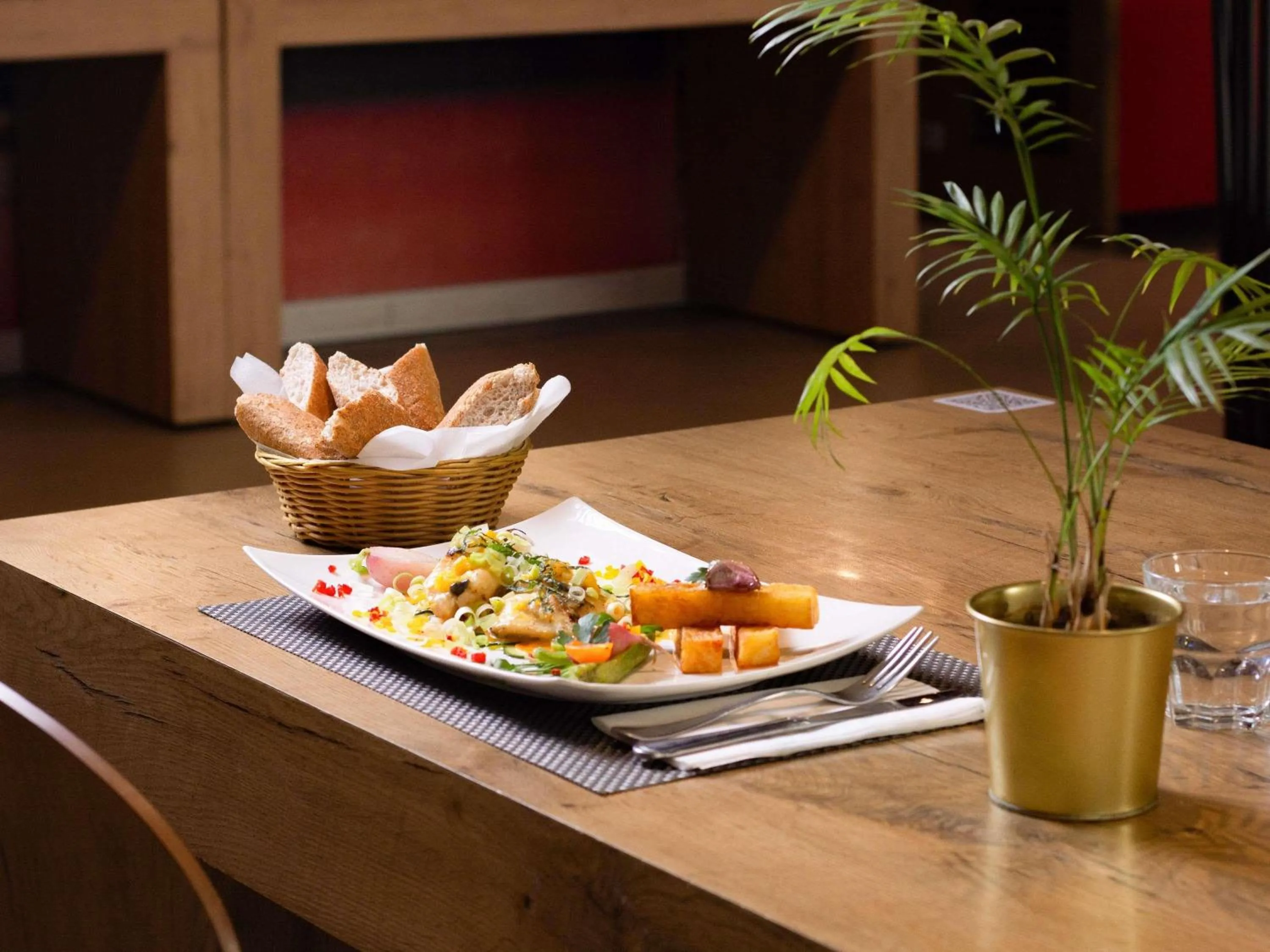 Restaurant/places to eat in Ibis Rabat Agdal