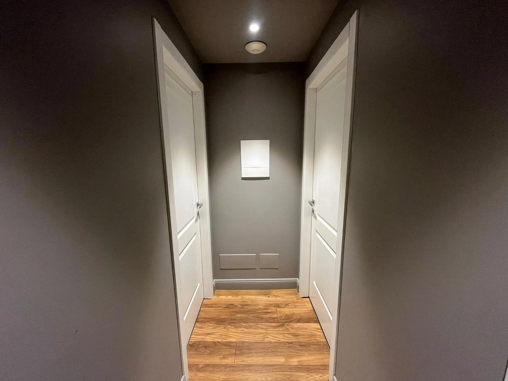 Family in L'obelisque maison de luxe