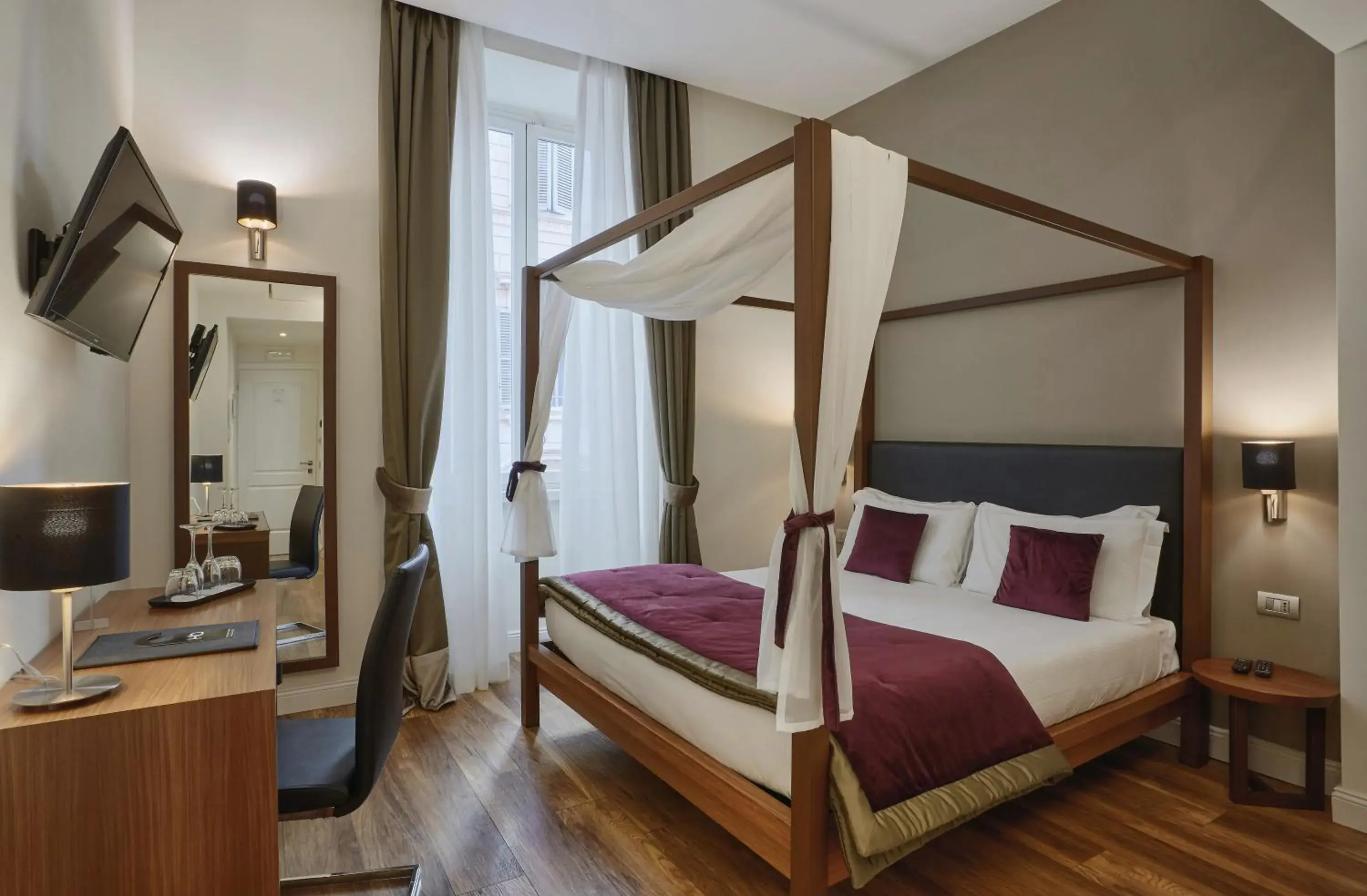 Bed in L'obelisque maison de luxe Bed in L'obelisque maison de luxe