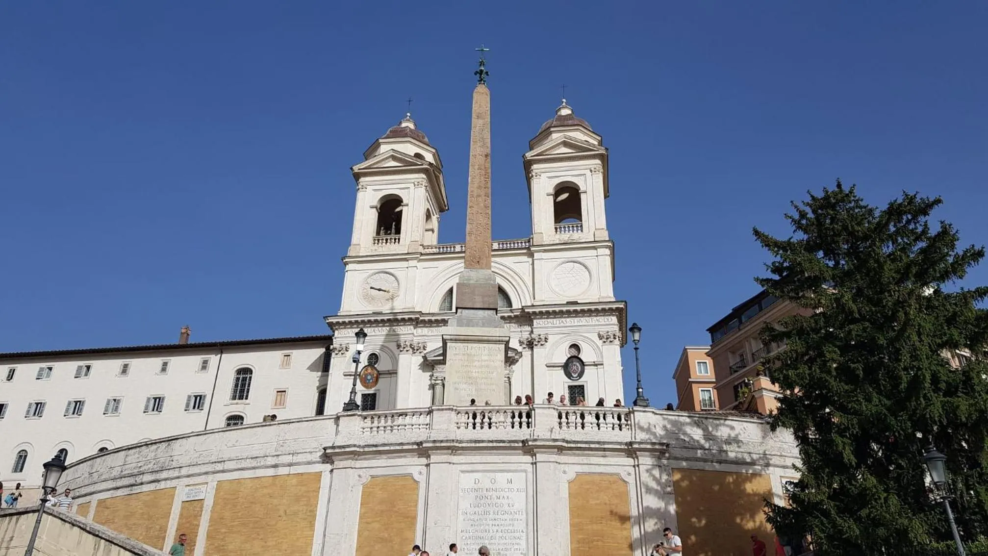 Landmark view in L'obelisque maison de luxe