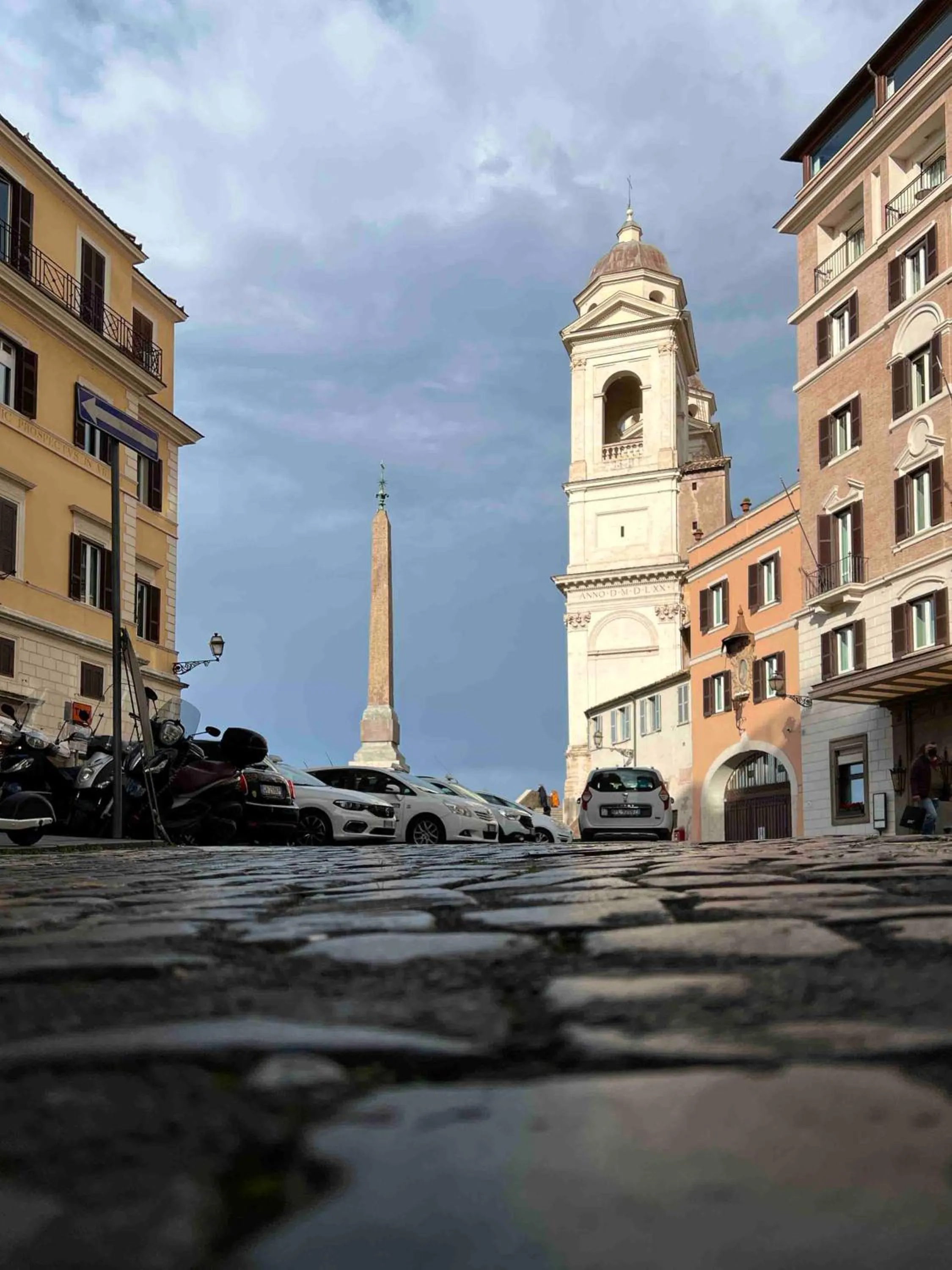 Nearby landmark in L'obelisque maison de luxe