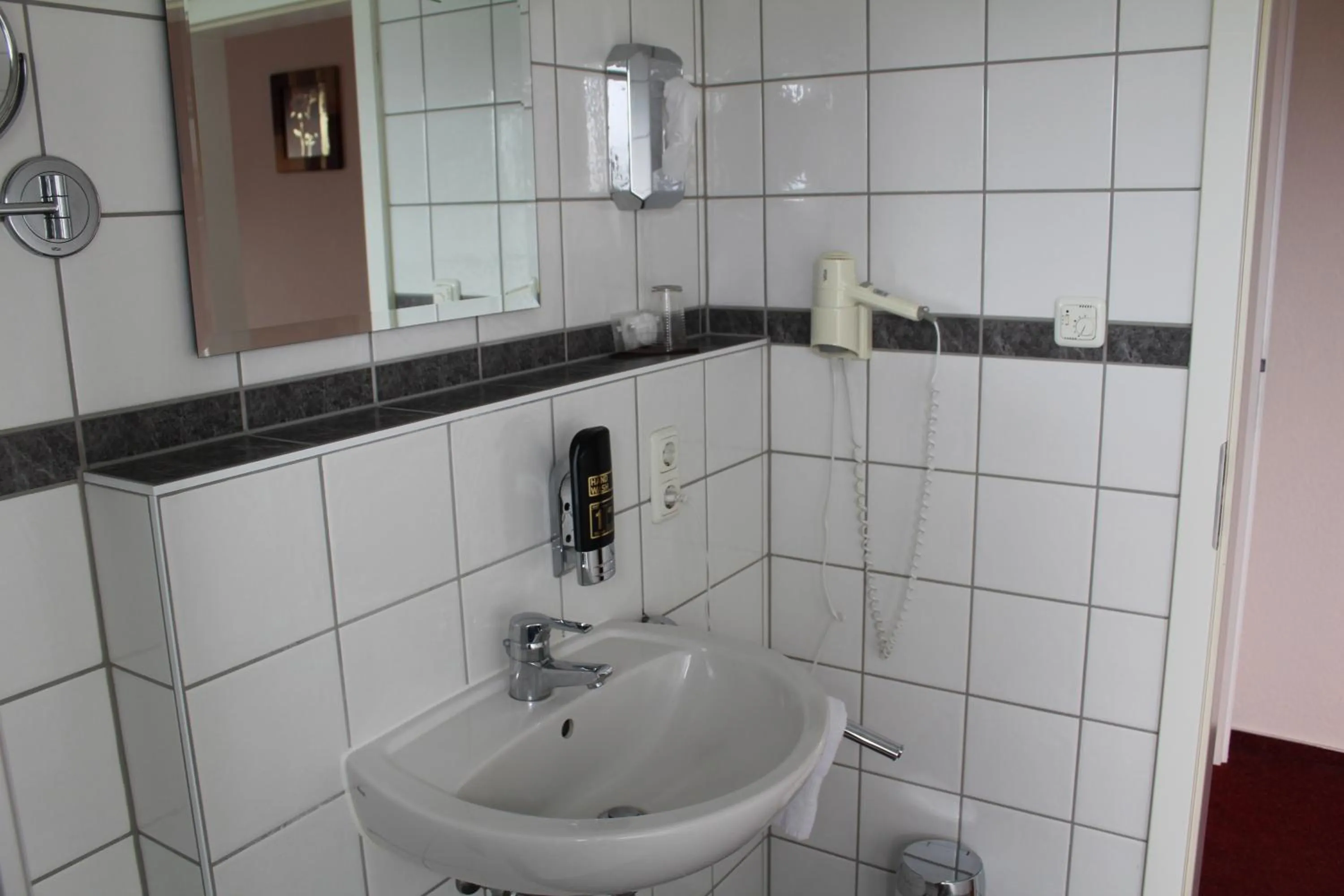 Bathroom in Hotel Gardenia