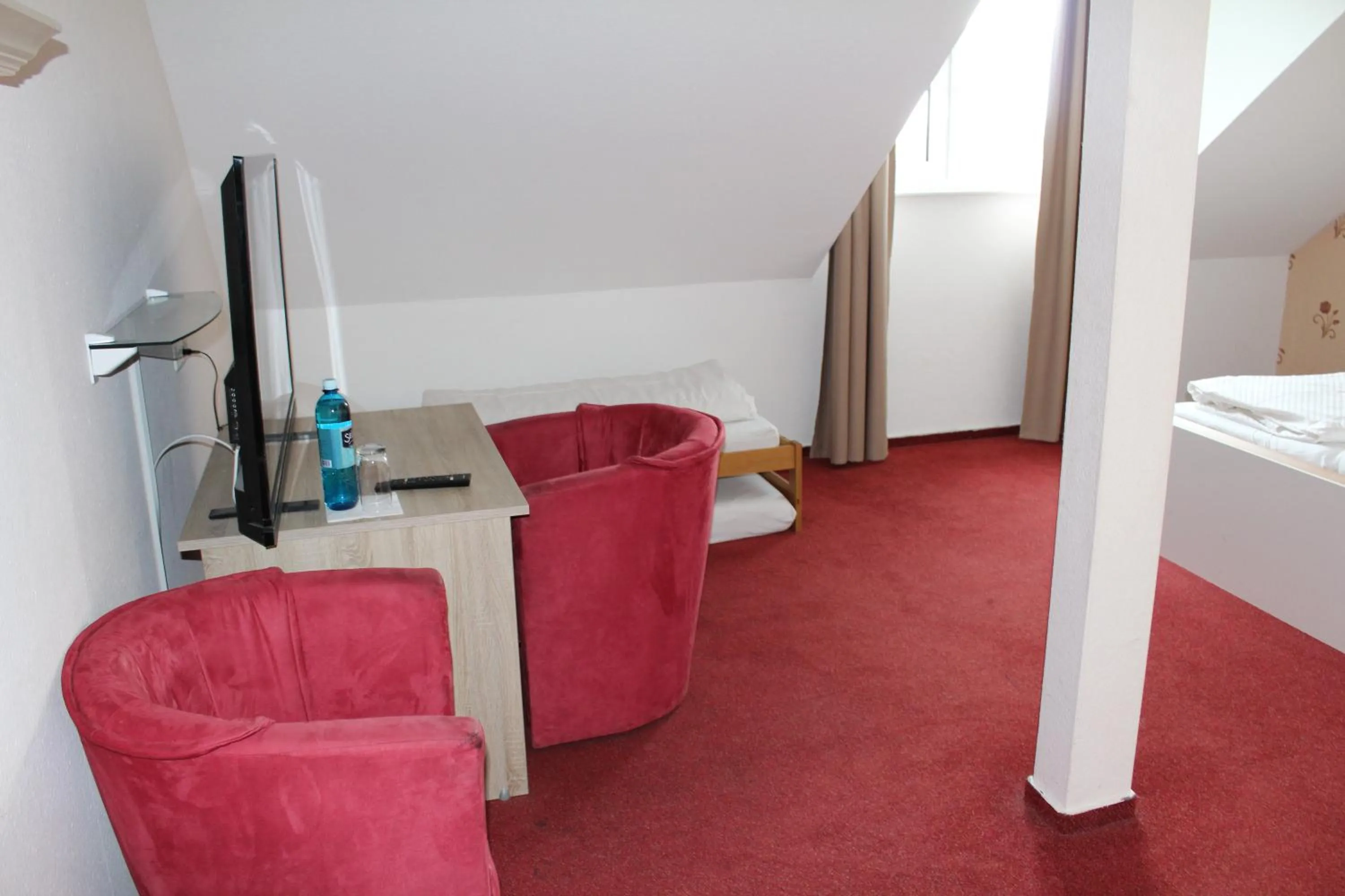 TV and multimedia in Hotel Gardenia