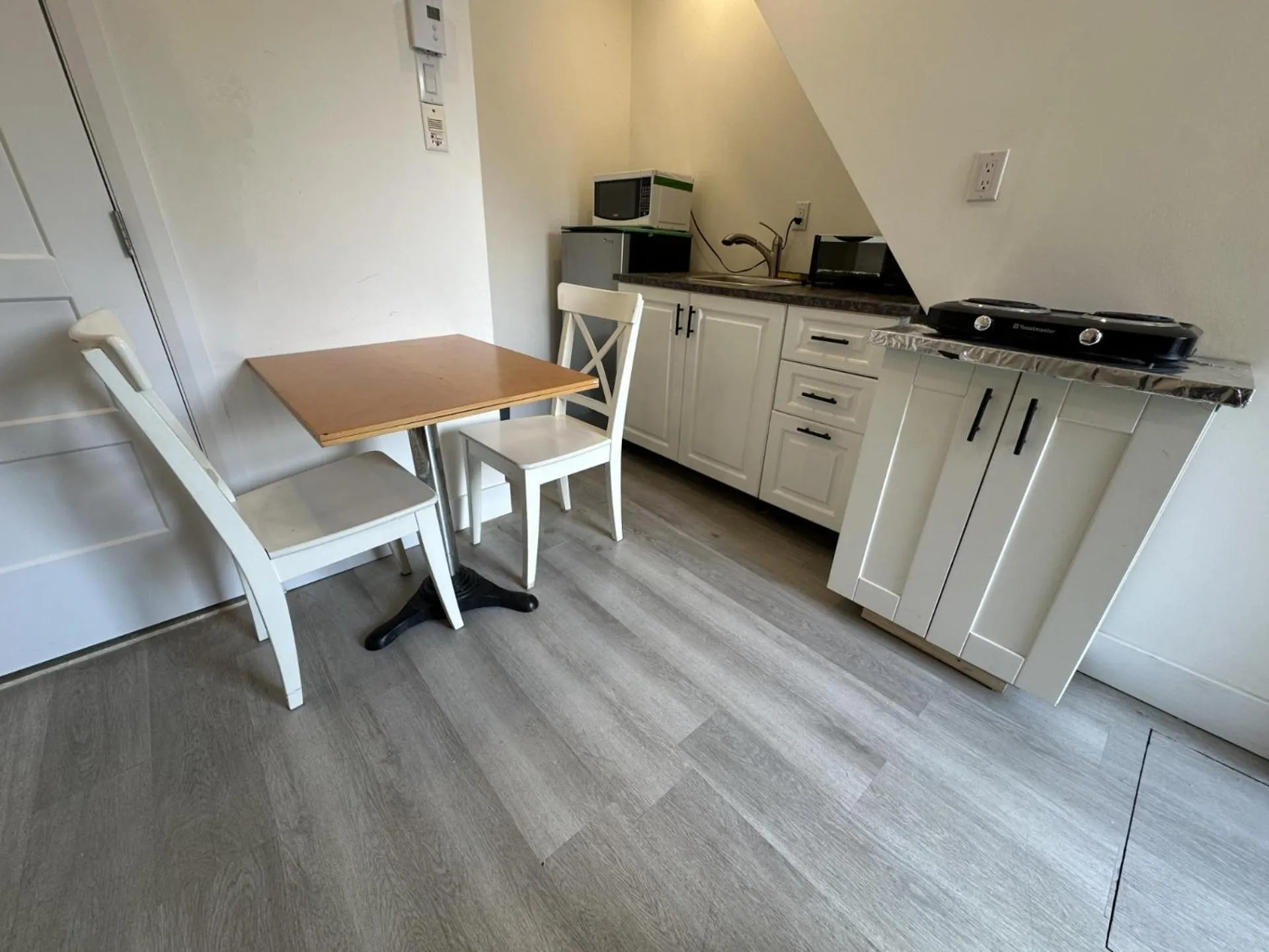 Kitchen or kitchenette in Hotel Mini Inc